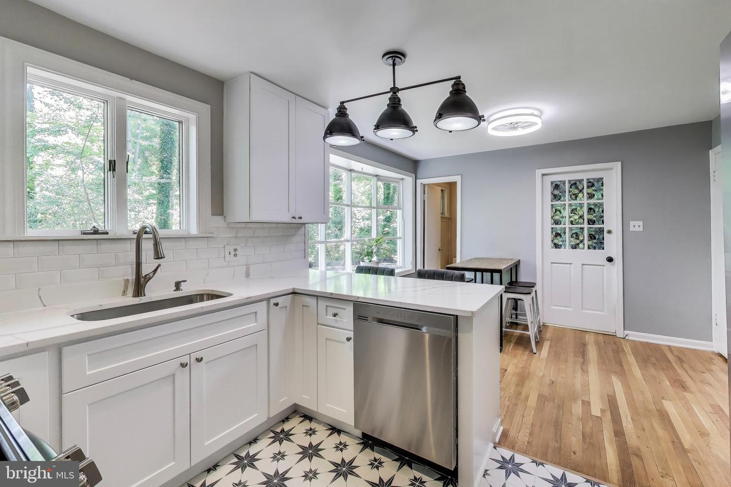 8513 PARLIAMENT DR, SPRINGFIELD, Virginia 22151, 4 Bedrooms Bedrooms, ,2 BathroomsBathrooms,Residential,For sale,8513 PARLIAMENT DR,VAFX2237480 MLS # VAFX2237480