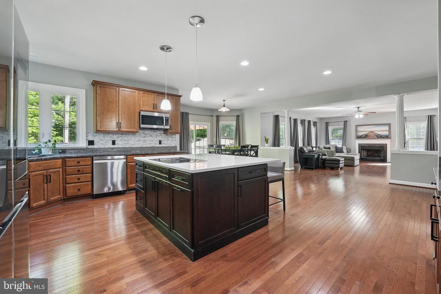 8108 SPRUCE VALLEY LN, CLIFTON, Virginia 20124, 5 Bedrooms Bedrooms, ,5 BathroomsBathrooms,Residential,For sale,8108 SPRUCE VALLEY LN,VAFX2237488 MLS # VAFX2237488