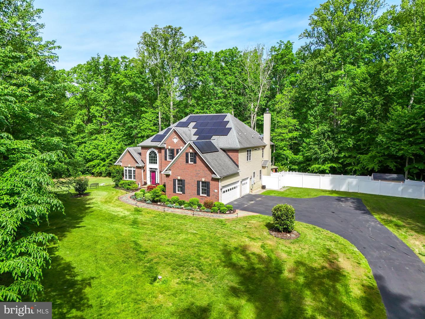 8108 SPRUCE VALLEY LN, CLIFTON, Virginia 20124, 5 Bedrooms Bedrooms, ,5 BathroomsBathrooms,Residential,For sale,8108 SPRUCE VALLEY LN,VAFX2237488 MLS # VAFX2237488