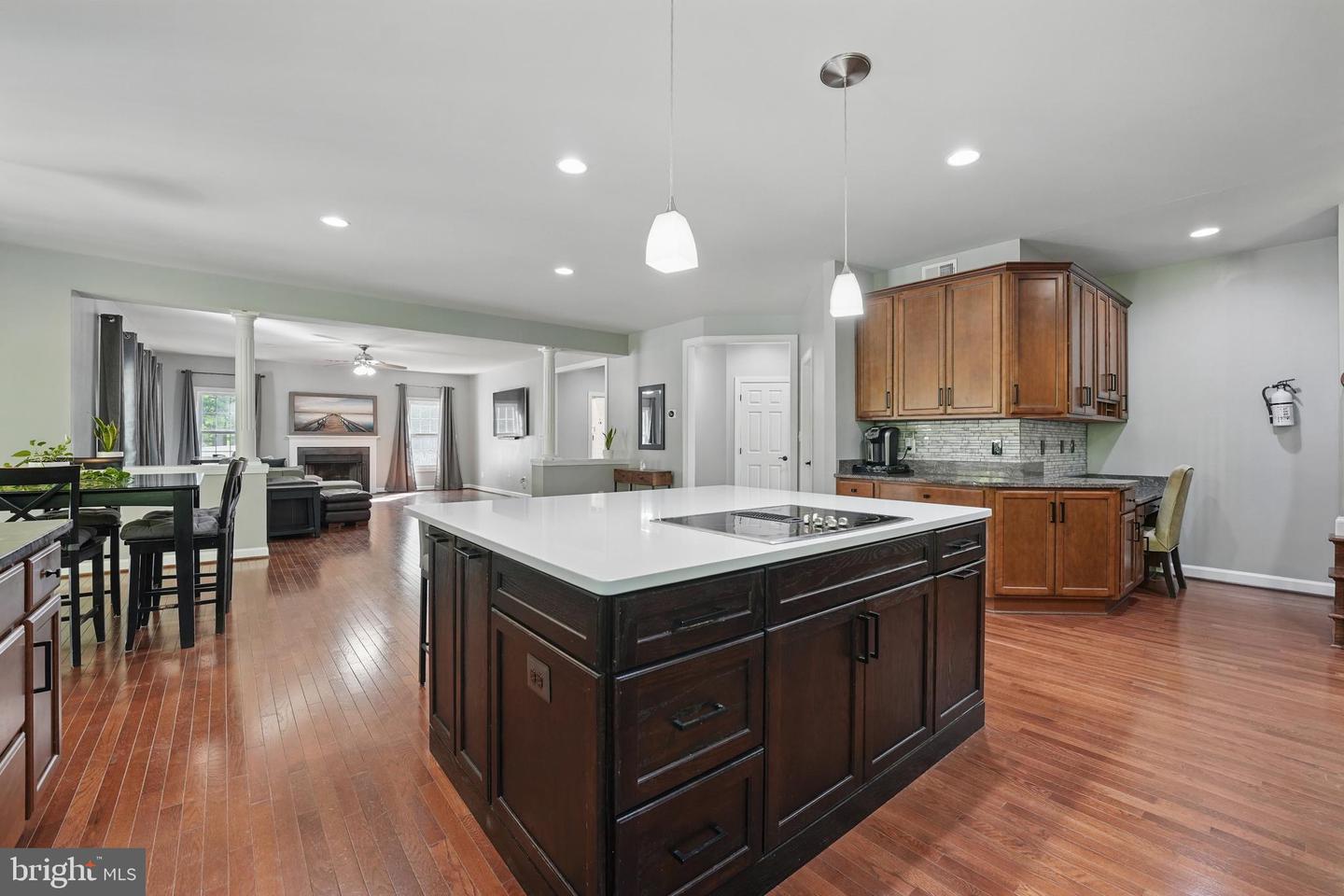 8108 SPRUCE VALLEY LN, CLIFTON, Virginia 20124, 5 Bedrooms Bedrooms, ,5 BathroomsBathrooms,Residential,For sale,8108 SPRUCE VALLEY LN,VAFX2237488 MLS # VAFX2237488