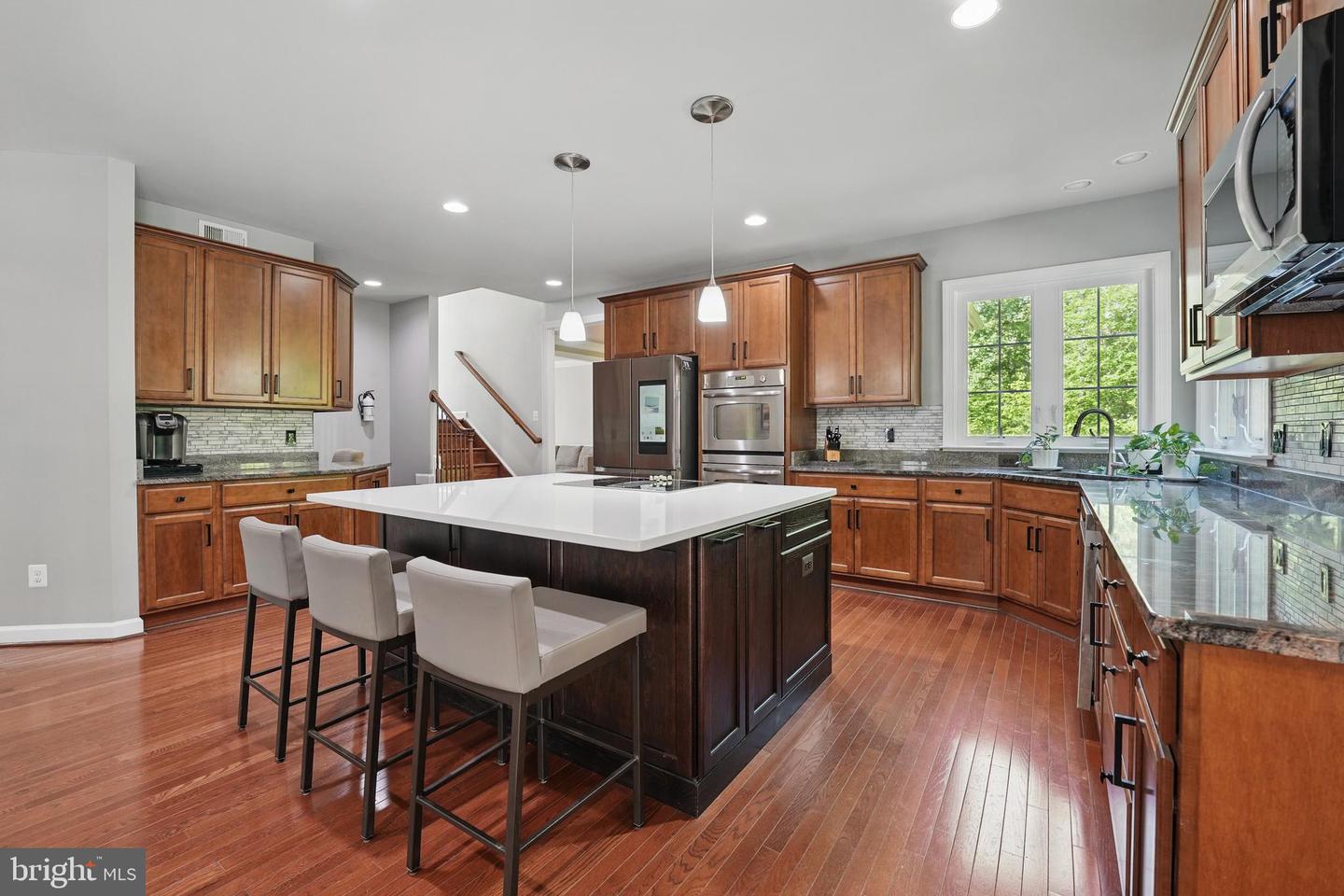 8108 SPRUCE VALLEY LN, CLIFTON, Virginia 20124, 5 Bedrooms Bedrooms, ,5 BathroomsBathrooms,Residential,For sale,8108 SPRUCE VALLEY LN,VAFX2237488 MLS # VAFX2237488