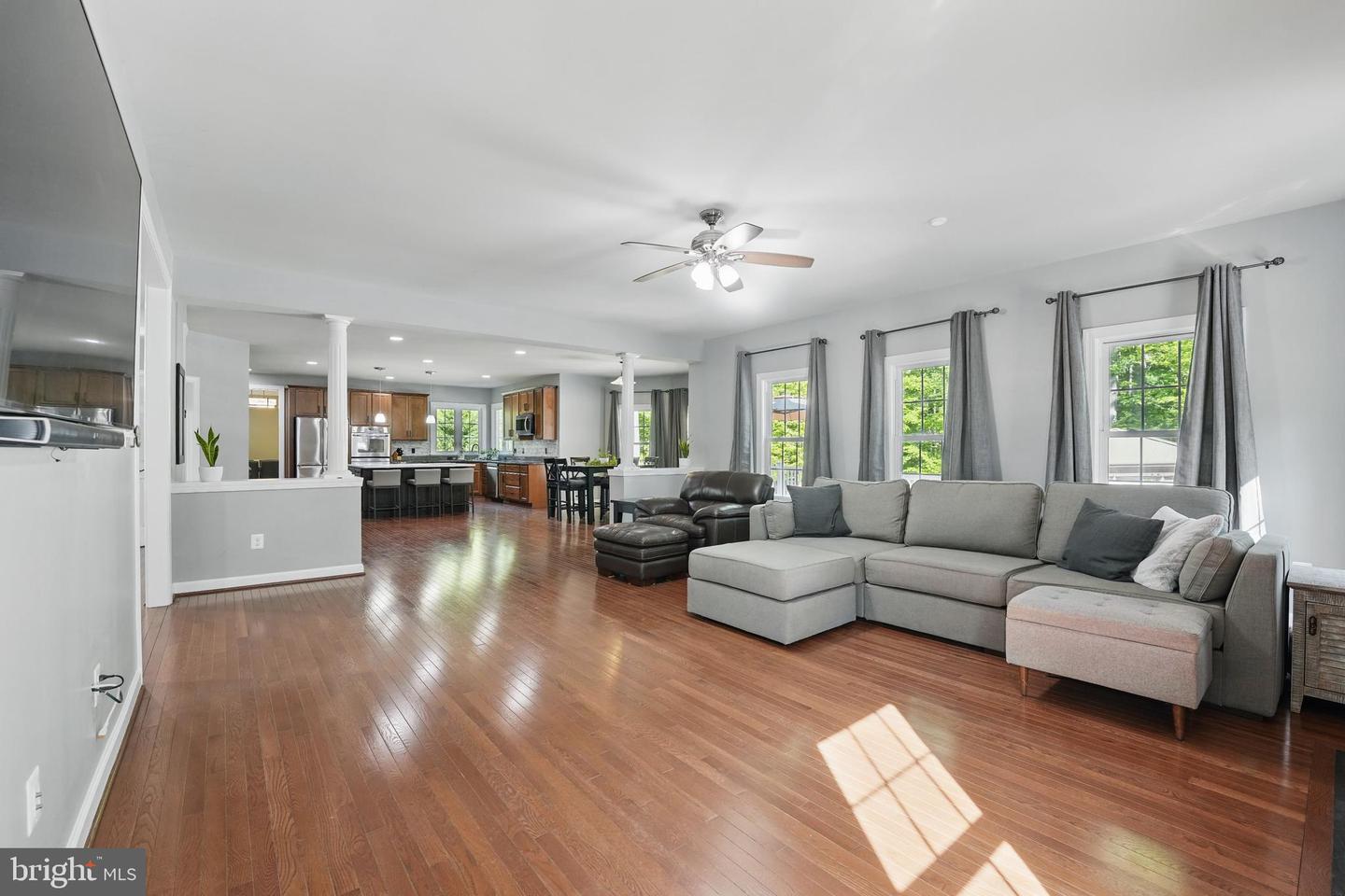 8108 SPRUCE VALLEY LN, CLIFTON, Virginia 20124, 5 Bedrooms Bedrooms, ,5 BathroomsBathrooms,Residential,For sale,8108 SPRUCE VALLEY LN,VAFX2237488 MLS # VAFX2237488