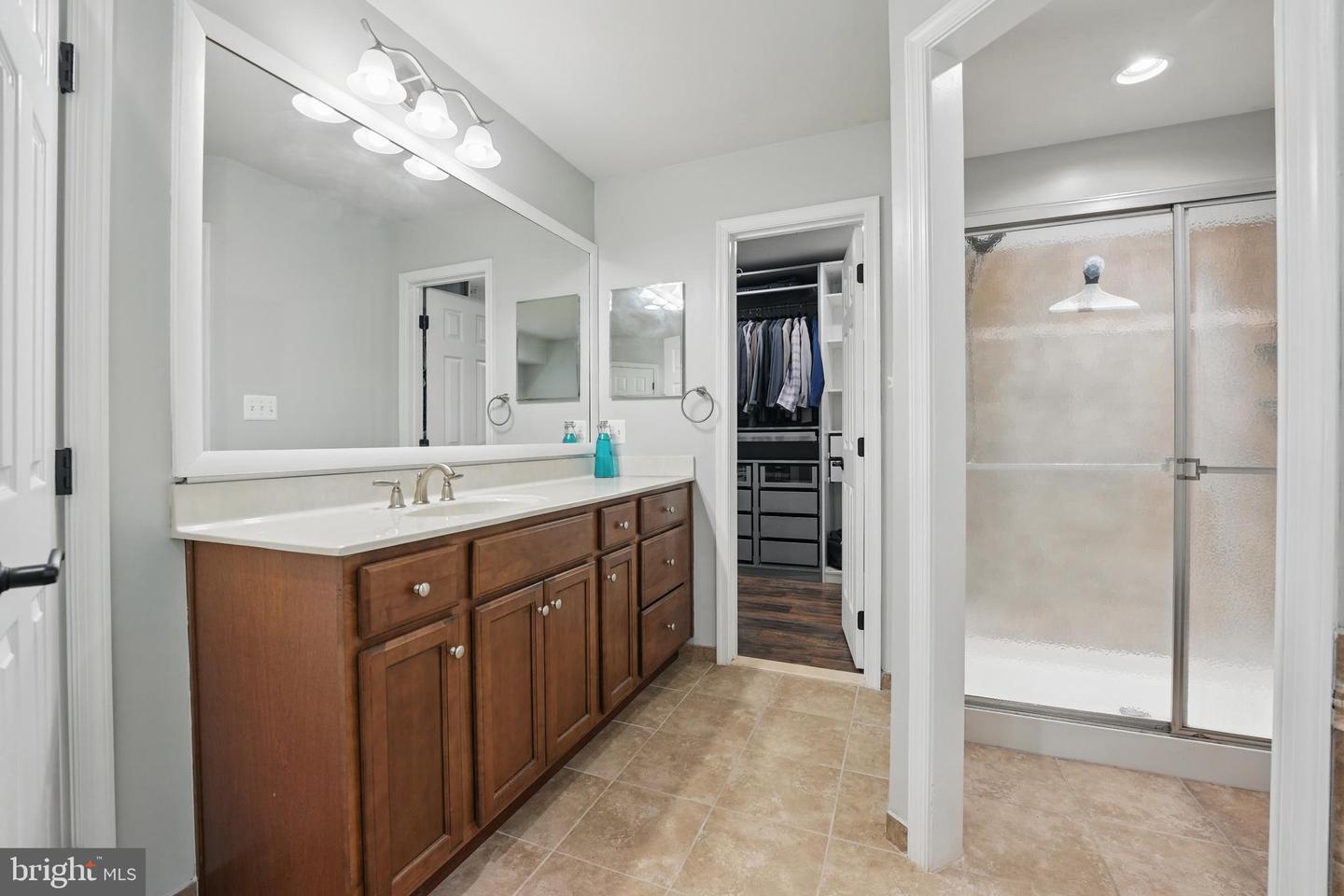 8108 SPRUCE VALLEY LN, CLIFTON, Virginia 20124, 5 Bedrooms Bedrooms, ,5 BathroomsBathrooms,Residential,For sale,8108 SPRUCE VALLEY LN,VAFX2237488 MLS # VAFX2237488