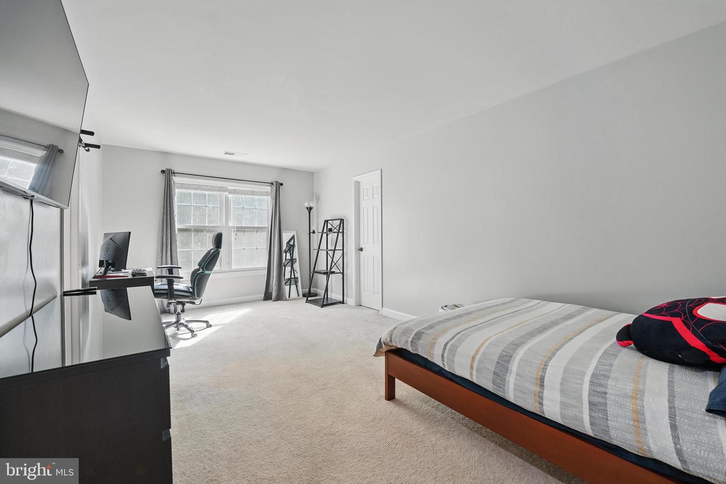8108 SPRUCE VALLEY LN, CLIFTON, Virginia 20124, 5 Bedrooms Bedrooms, ,5 BathroomsBathrooms,Residential,For sale,8108 SPRUCE VALLEY LN,VAFX2237488 MLS # VAFX2237488