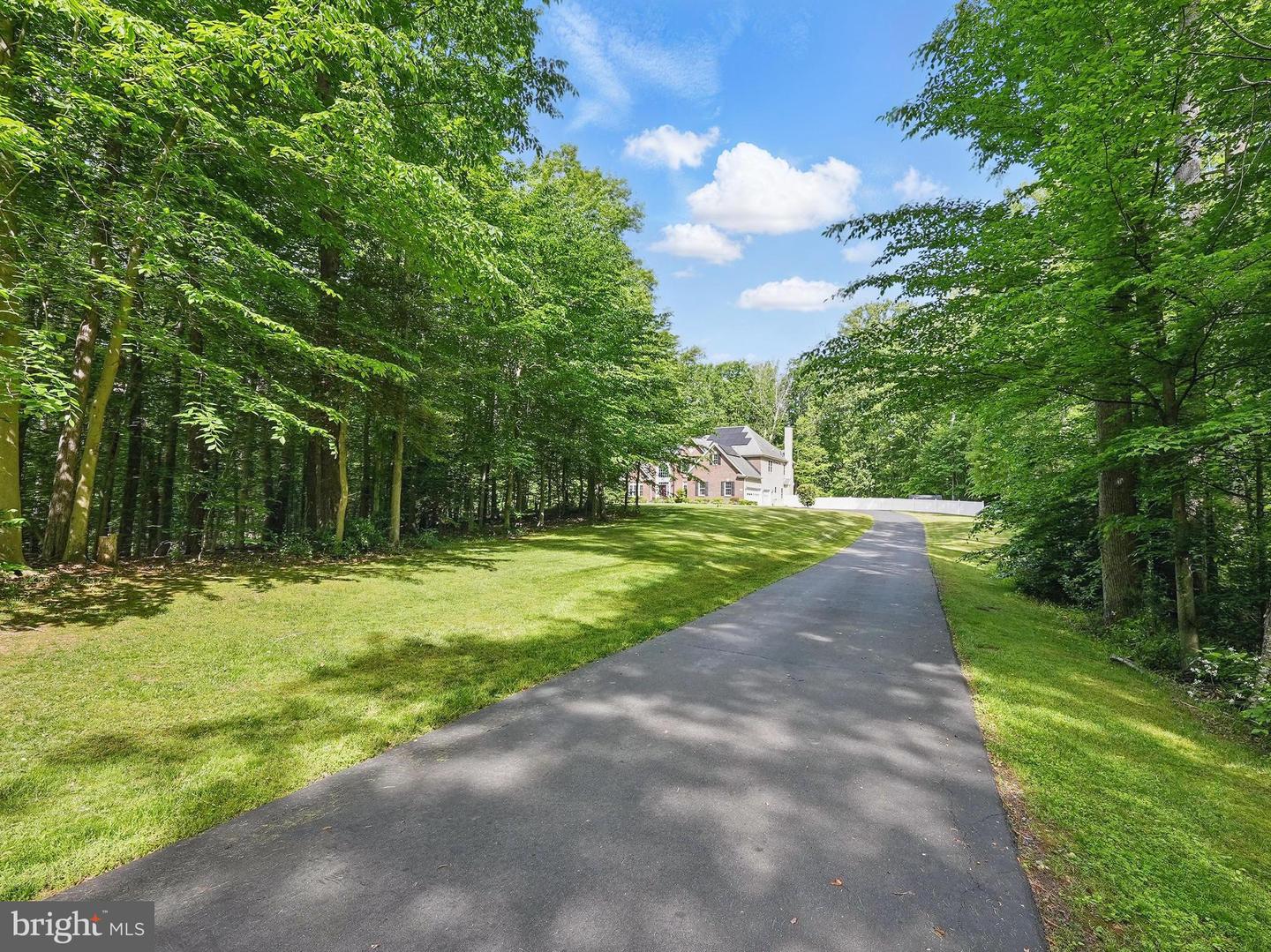 8108 SPRUCE VALLEY LN, CLIFTON, Virginia 20124, 5 Bedrooms Bedrooms, ,5 BathroomsBathrooms,Residential,For sale,8108 SPRUCE VALLEY LN,VAFX2237488 MLS # VAFX2237488