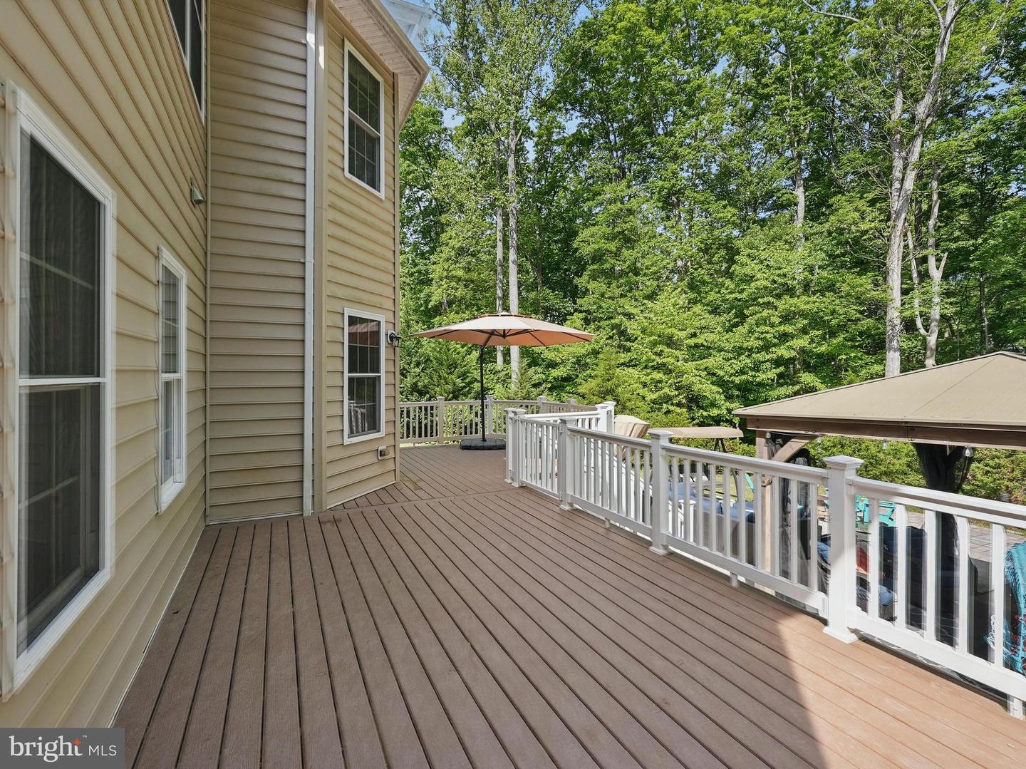 8108 SPRUCE VALLEY LN, CLIFTON, Virginia 20124, 5 Bedrooms Bedrooms, ,5 BathroomsBathrooms,Residential,For sale,8108 SPRUCE VALLEY LN,VAFX2237488 MLS # VAFX2237488