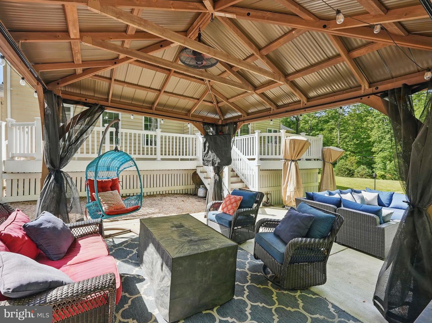 8108 SPRUCE VALLEY LN, CLIFTON, Virginia 20124, 5 Bedrooms Bedrooms, ,5 BathroomsBathrooms,Residential,For sale,8108 SPRUCE VALLEY LN,VAFX2237488 MLS # VAFX2237488