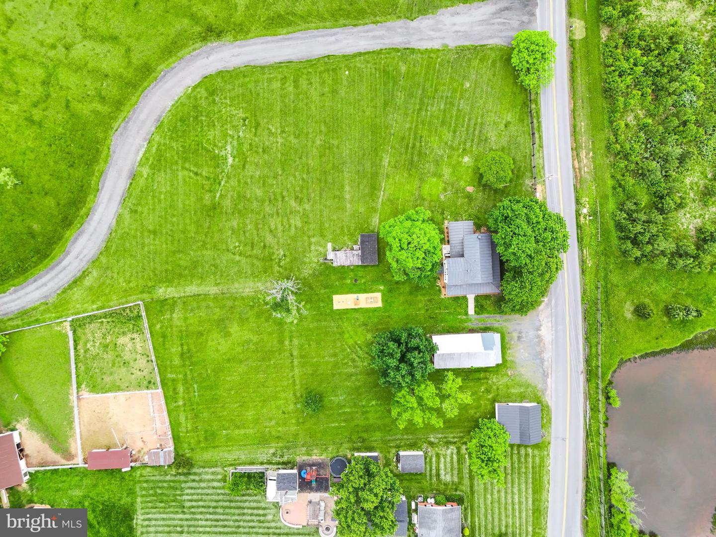 8108 SPRUCE VALLEY LN, CLIFTON, Virginia 20124, 5 Bedrooms Bedrooms, ,5 BathroomsBathrooms,Residential,For sale,8108 SPRUCE VALLEY LN,VAFX2237488 MLS # VAFX2237488