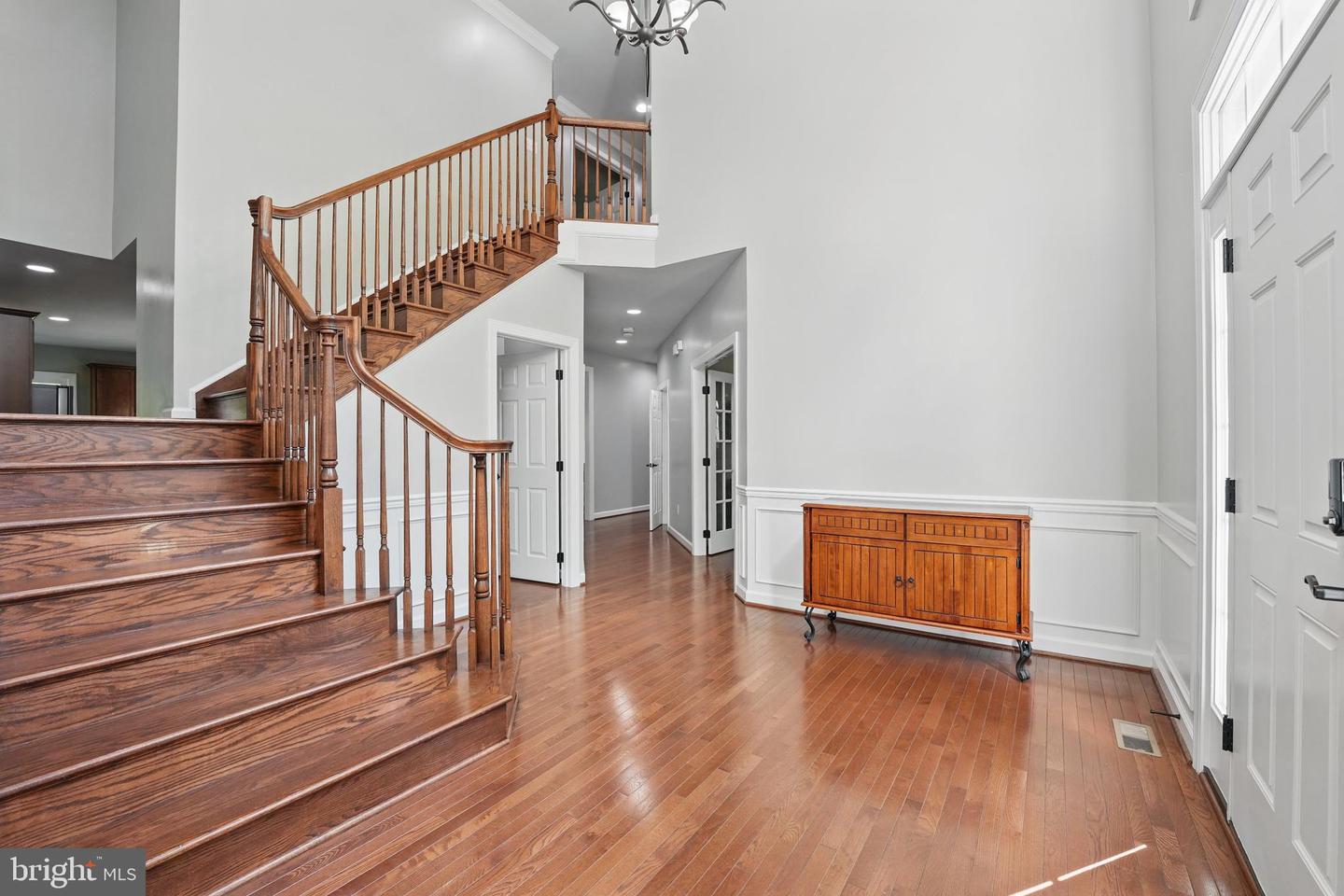 8108 SPRUCE VALLEY LN, CLIFTON, Virginia 20124, 5 Bedrooms Bedrooms, ,5 BathroomsBathrooms,Residential,For sale,8108 SPRUCE VALLEY LN,VAFX2237488 MLS # VAFX2237488