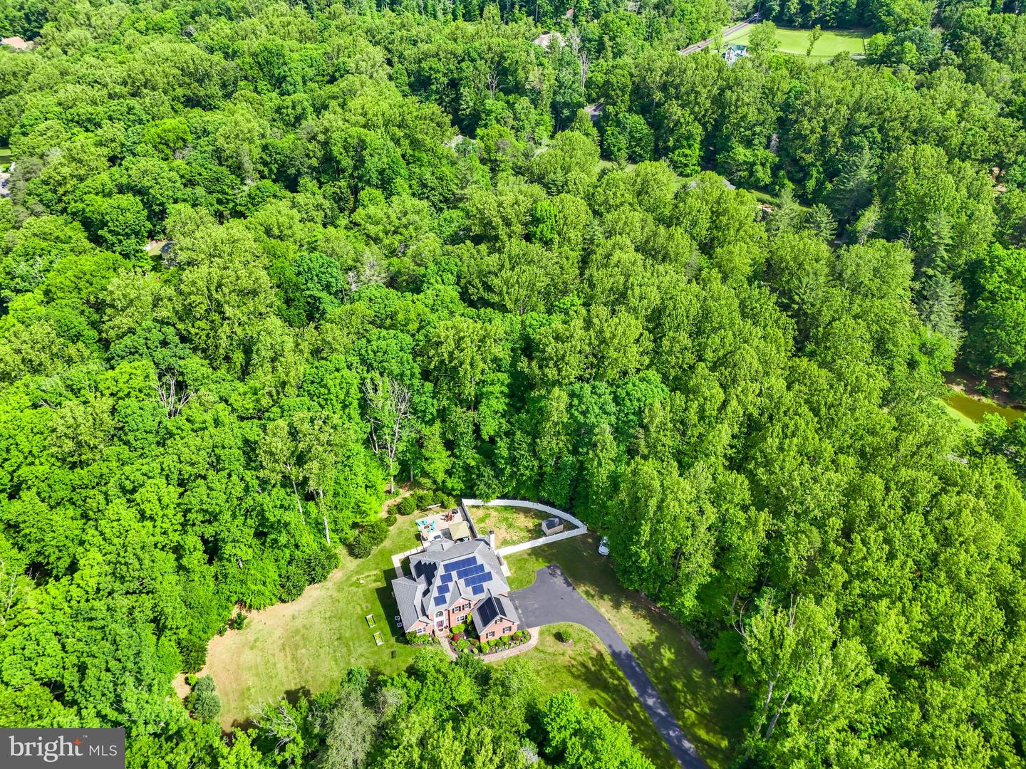 8108 SPRUCE VALLEY LN, CLIFTON, Virginia 20124, 5 Bedrooms Bedrooms, ,5 BathroomsBathrooms,Residential,For sale,8108 SPRUCE VALLEY LN,VAFX2237488 MLS # VAFX2237488