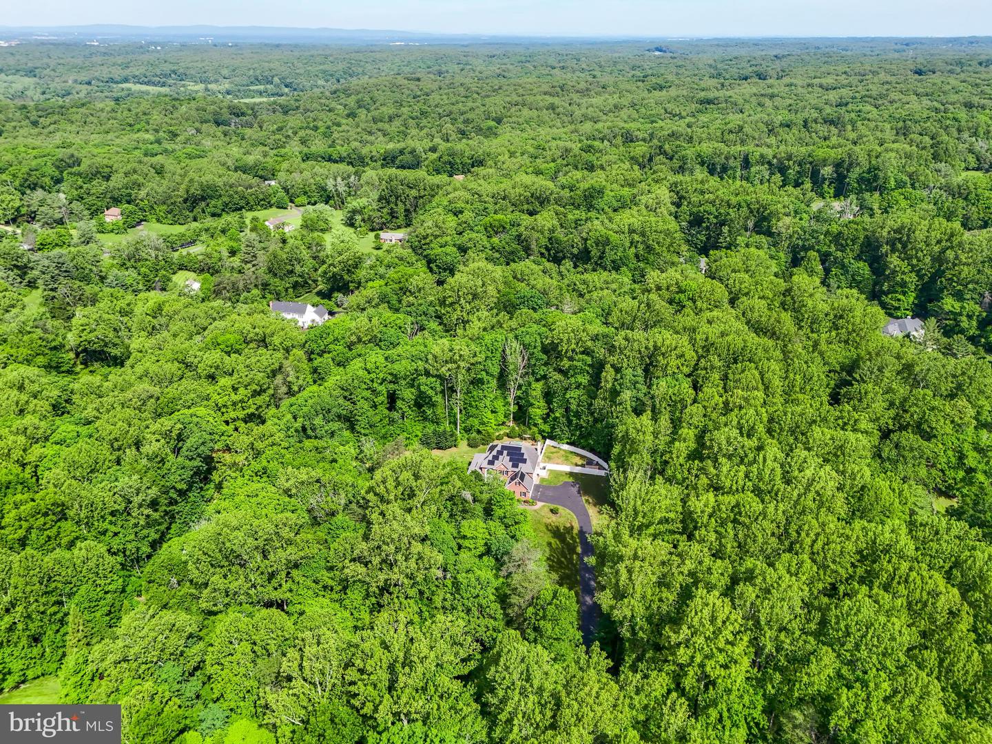 8108 SPRUCE VALLEY LN, CLIFTON, Virginia 20124, 5 Bedrooms Bedrooms, ,5 BathroomsBathrooms,Residential,For sale,8108 SPRUCE VALLEY LN,VAFX2237488 MLS # VAFX2237488