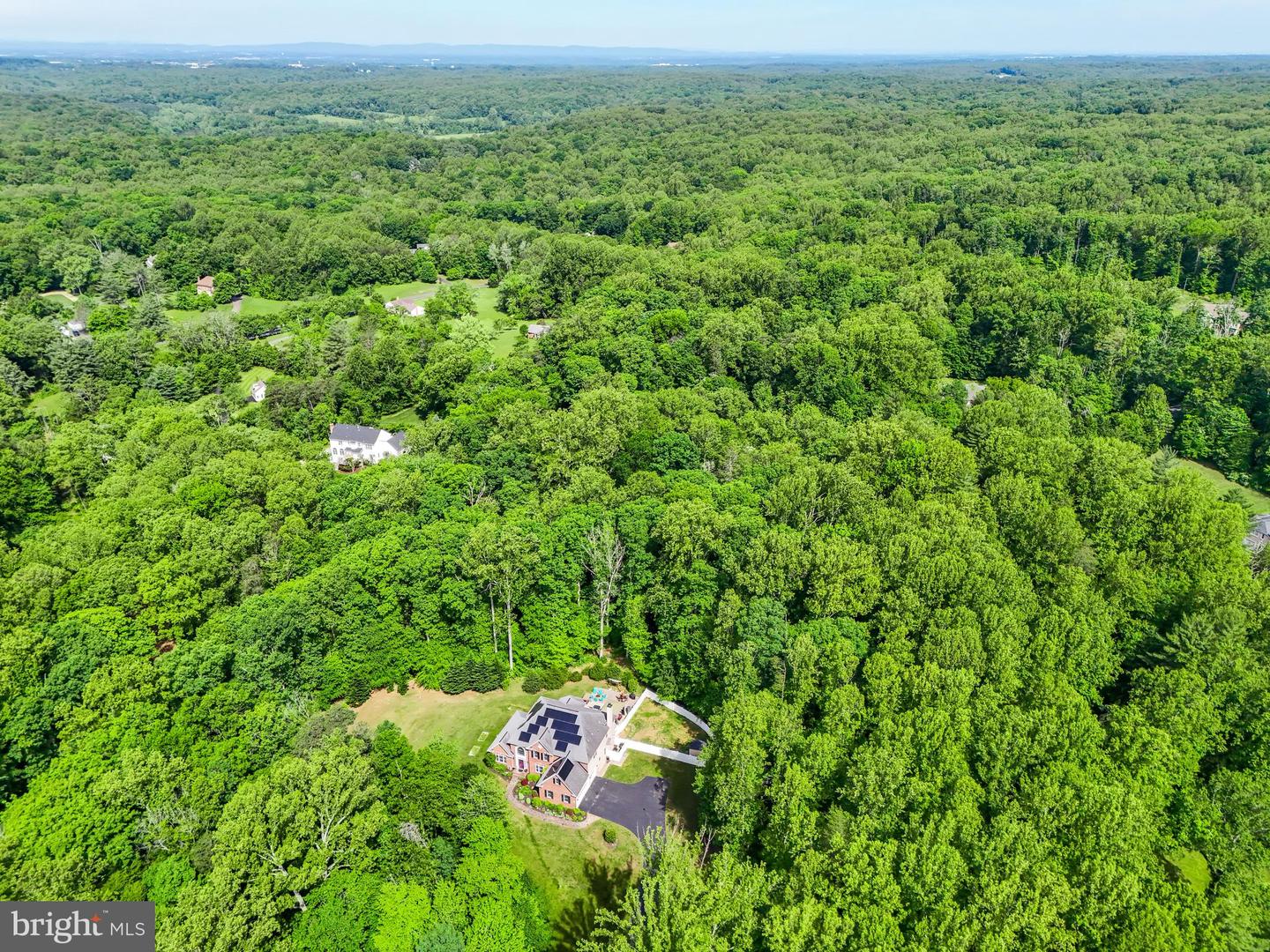 8108 SPRUCE VALLEY LN, CLIFTON, Virginia 20124, 5 Bedrooms Bedrooms, ,5 BathroomsBathrooms,Residential,For sale,8108 SPRUCE VALLEY LN,VAFX2237488 MLS # VAFX2237488