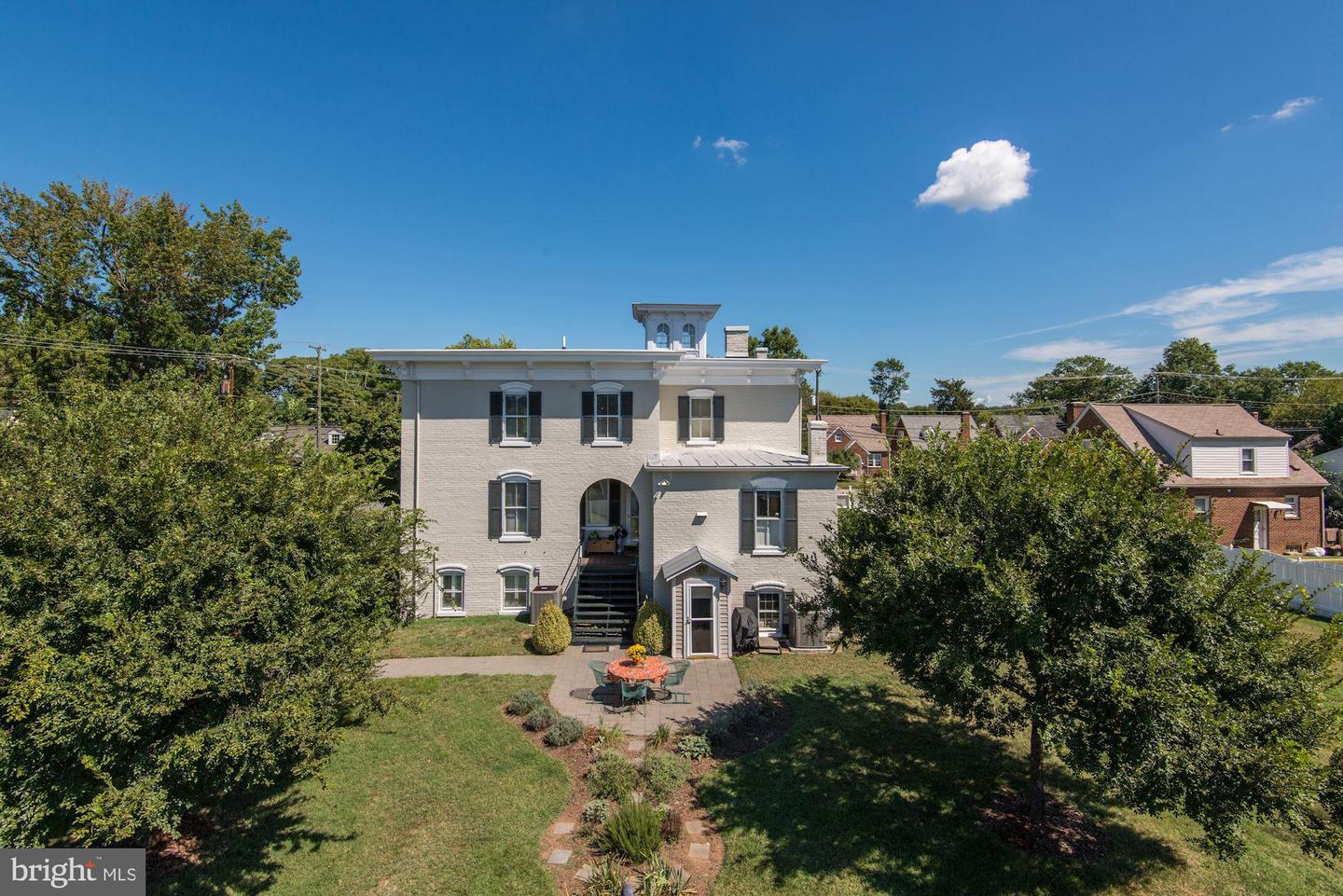 2010 FALL HILL AVE, FREDERICKSBURG, Virginia 22401, 5 Bedrooms Bedrooms, ,5 BathroomsBathrooms,Residential,For sale,2010 FALL HILL AVE,VAFB2008076 MLS # VAFB2008076