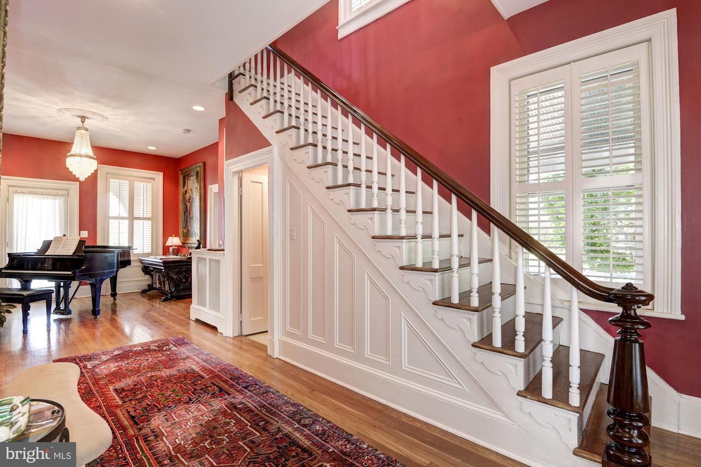 2010 FALL HILL AVE, FREDERICKSBURG, Virginia 22401, 5 Bedrooms Bedrooms, ,5 BathroomsBathrooms,Residential,For sale,2010 FALL HILL AVE,VAFB2008076 MLS # VAFB2008076