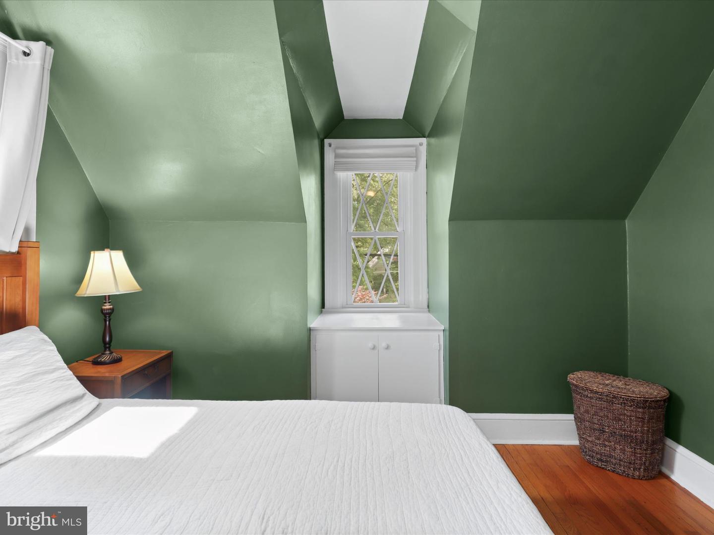 5929 WASHINGTON BLVD, ARLINGTON, Virginia 22205, 2 Bedrooms Bedrooms, ,2 BathroomsBathrooms,Residential,For sale,5929 WASHINGTON BLVD,VAAR2056772 MLS # VAAR2056772