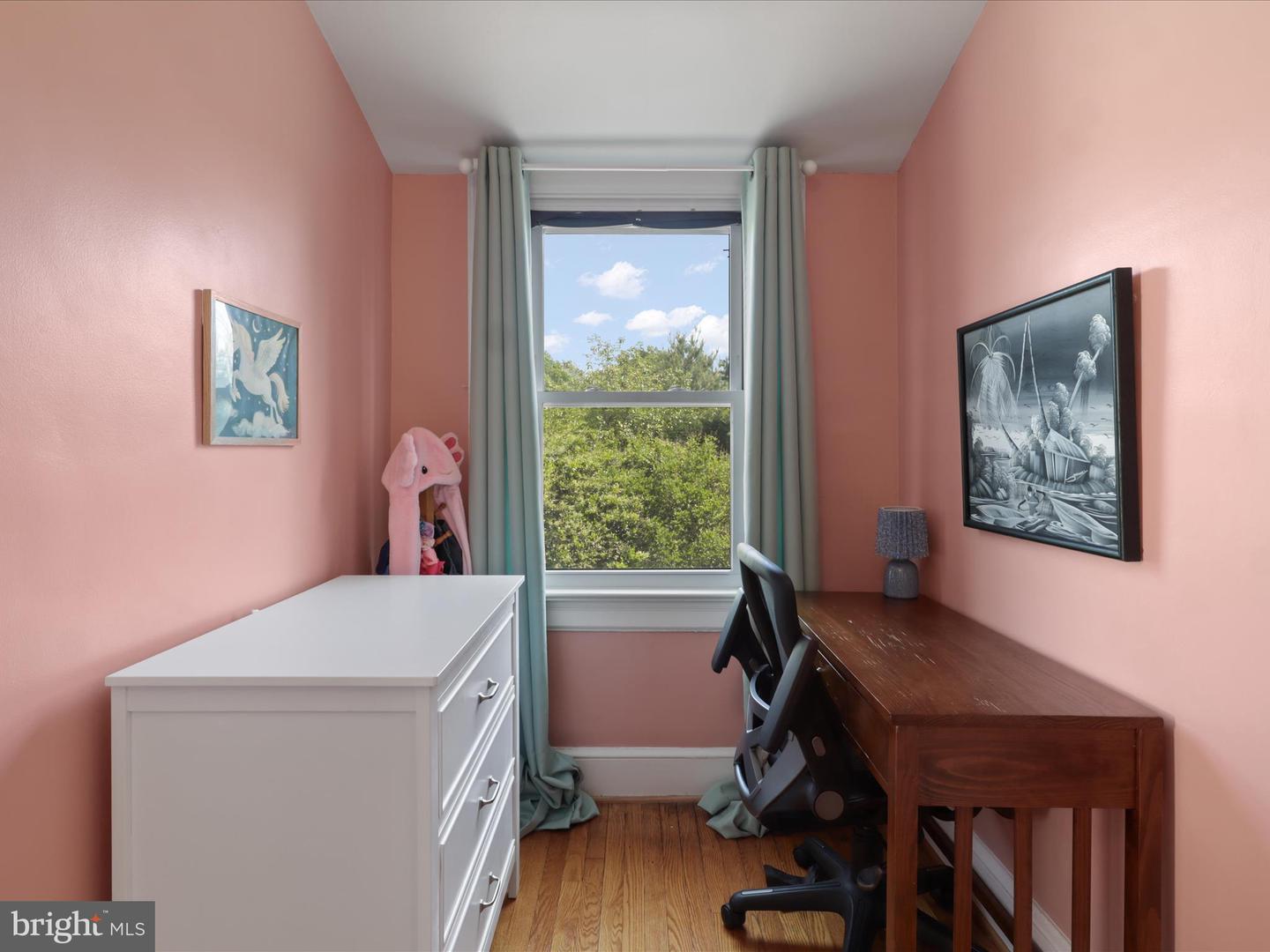 5929 WASHINGTON BLVD, ARLINGTON, Virginia 22205, 2 Bedrooms Bedrooms, ,2 BathroomsBathrooms,Residential,For sale,5929 WASHINGTON BLVD,VAAR2056772 MLS # VAAR2056772