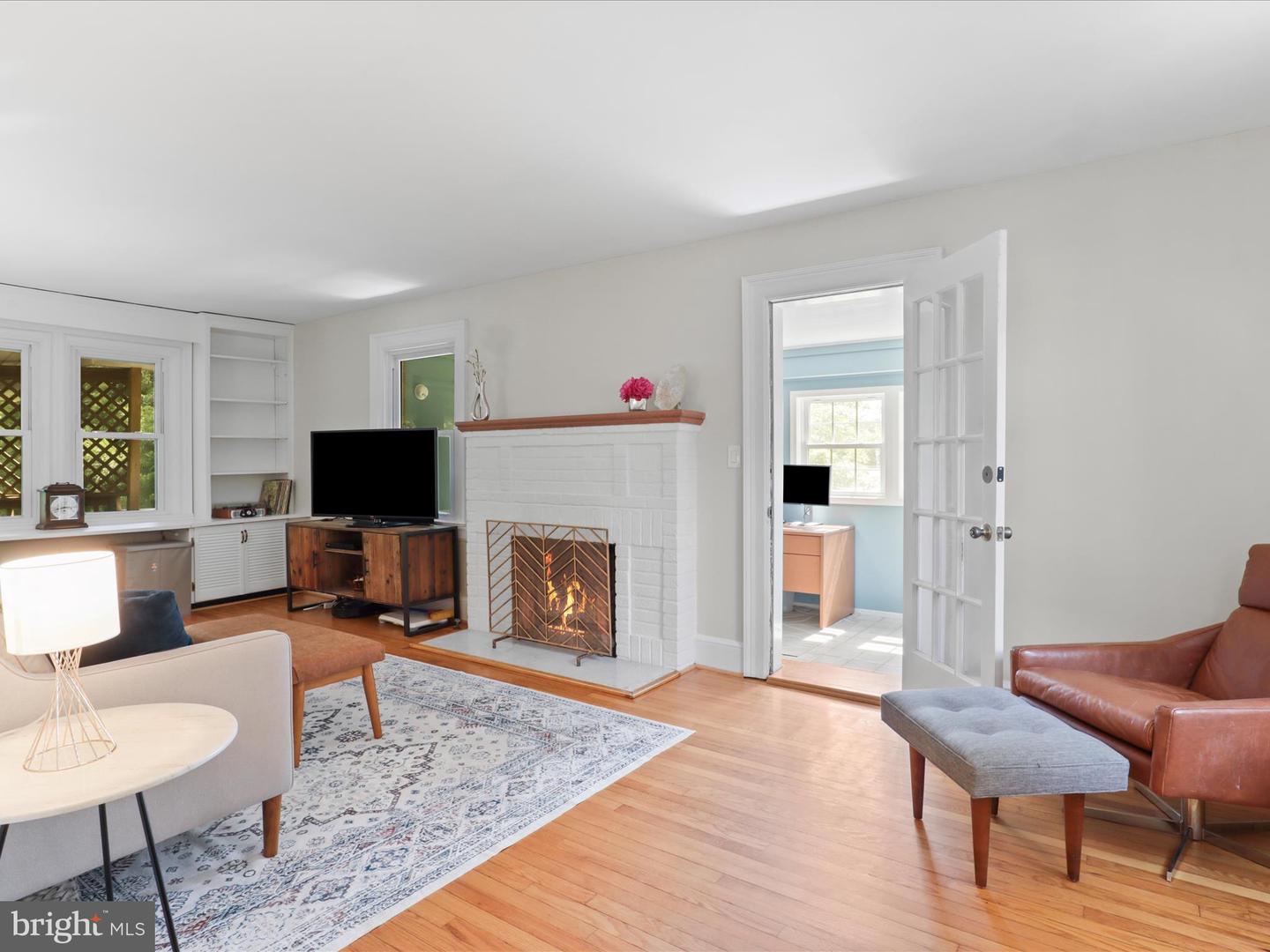 5929 WASHINGTON BLVD, ARLINGTON, Virginia 22205, 2 Bedrooms Bedrooms, ,2 BathroomsBathrooms,Residential,For sale,5929 WASHINGTON BLVD,VAAR2056772 MLS # VAAR2056772