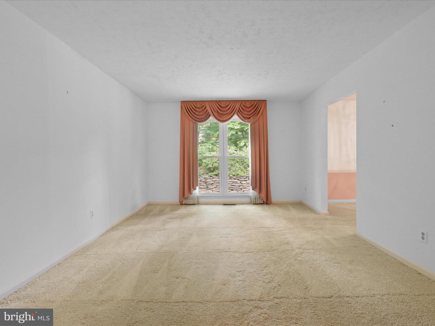 11302 ALMS HOUSE CT, FAIRFAX STATION, Virginia 22039, 4 Bedrooms Bedrooms, ,2 BathroomsBathrooms,Residential,For sale,11302 ALMS HOUSE CT,VAFX2237600 MLS # VAFX2237600