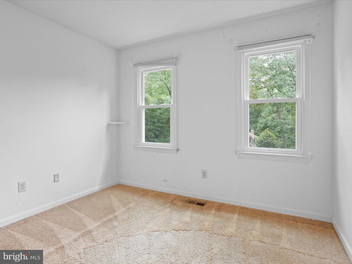 11302 ALMS HOUSE CT, FAIRFAX STATION, Virginia 22039, 4 Bedrooms Bedrooms, ,2 BathroomsBathrooms,Residential,For sale,11302 ALMS HOUSE CT,VAFX2237600 MLS # VAFX2237600