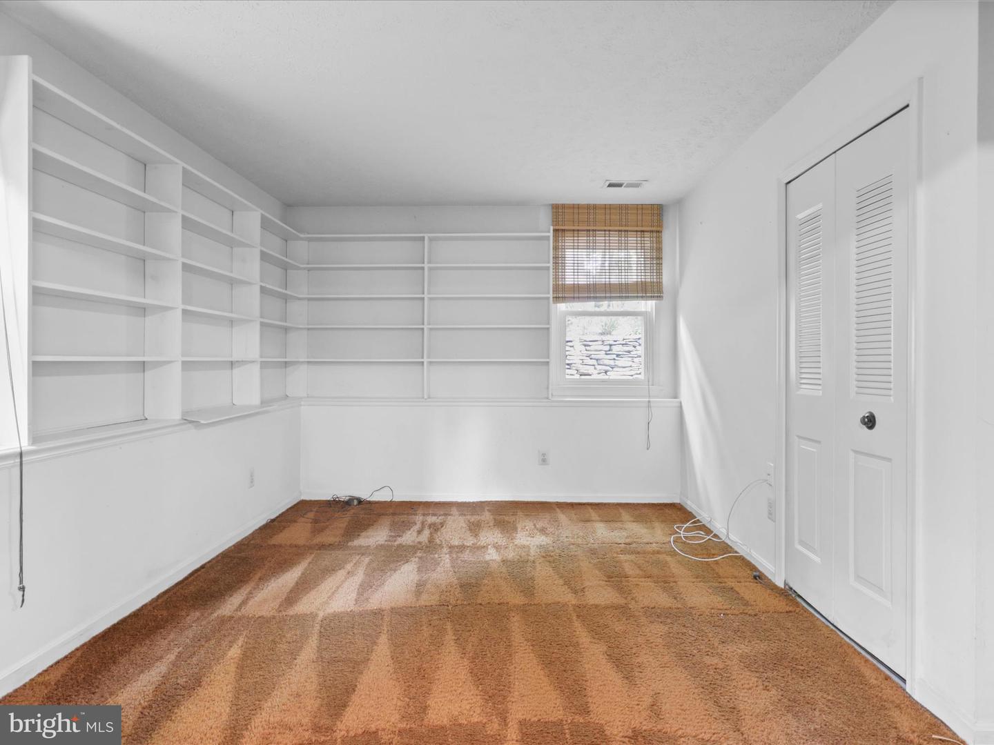 11302 ALMS HOUSE CT, FAIRFAX STATION, Virginia 22039, 4 Bedrooms Bedrooms, ,2 BathroomsBathrooms,Residential,For sale,11302 ALMS HOUSE CT,VAFX2237600 MLS # VAFX2237600