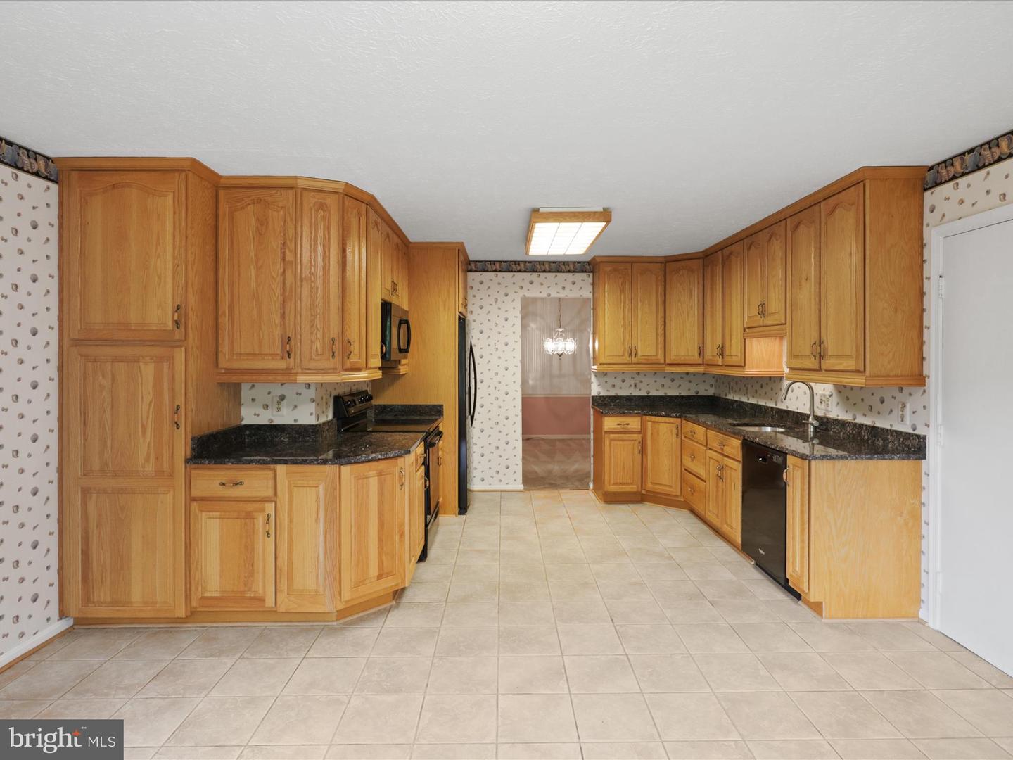 11302 ALMS HOUSE CT, FAIRFAX STATION, Virginia 22039, 4 Bedrooms Bedrooms, ,2 BathroomsBathrooms,Residential,For sale,11302 ALMS HOUSE CT,VAFX2237600 MLS # VAFX2237600