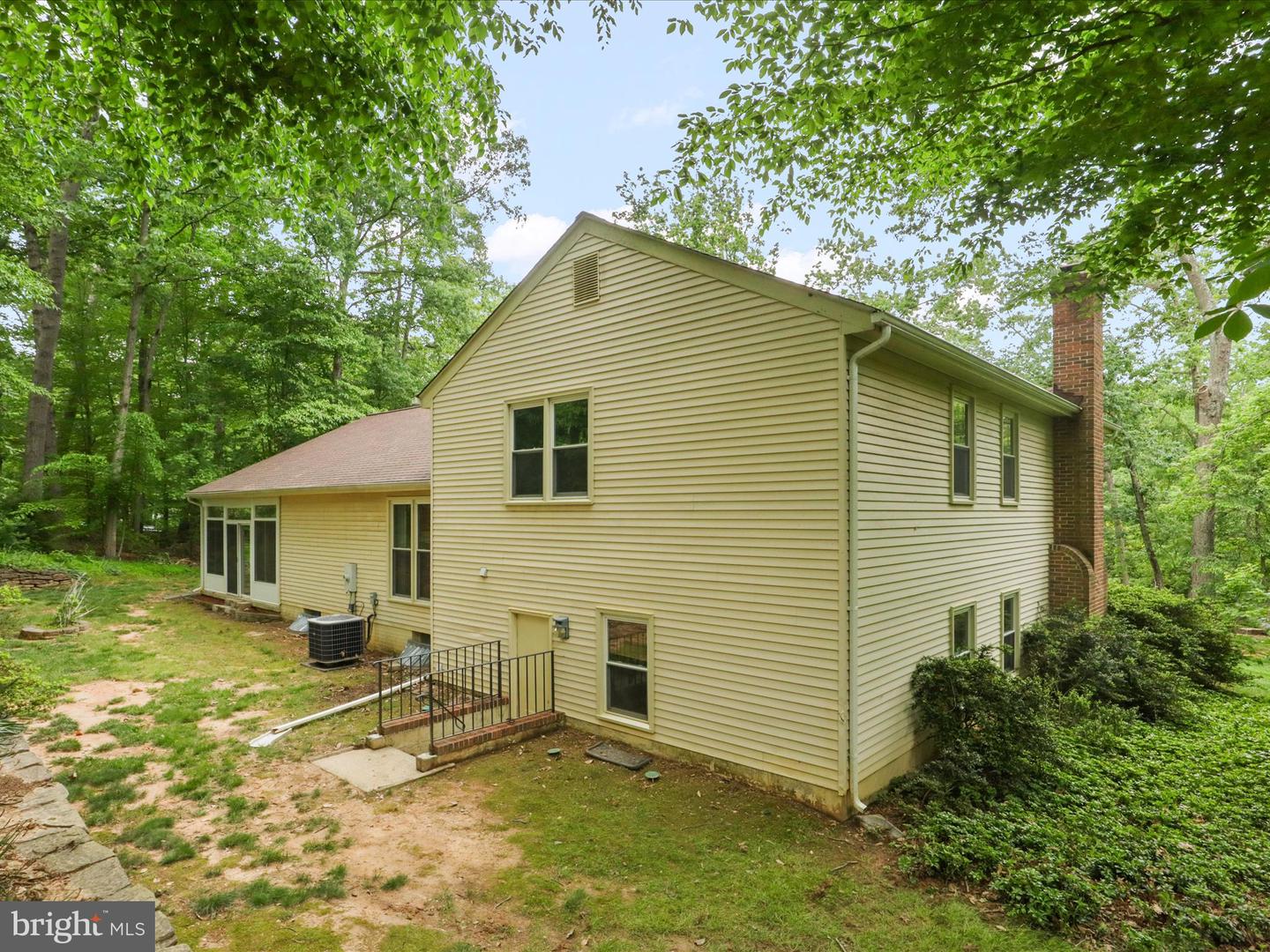 11302 ALMS HOUSE CT, FAIRFAX STATION, Virginia 22039, 4 Bedrooms Bedrooms, ,2 BathroomsBathrooms,Residential,For sale,11302 ALMS HOUSE CT,VAFX2237600 MLS # VAFX2237600