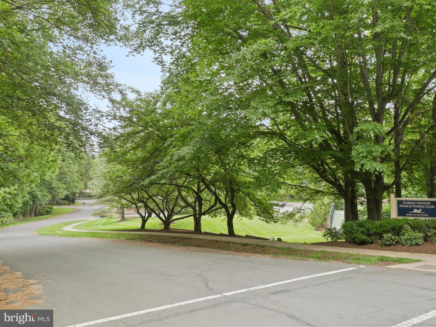 11302 ALMS HOUSE CT, FAIRFAX STATION, Virginia 22039, 4 Bedrooms Bedrooms, ,2 BathroomsBathrooms,Residential,For sale,11302 ALMS HOUSE CT,VAFX2237600 MLS # VAFX2237600