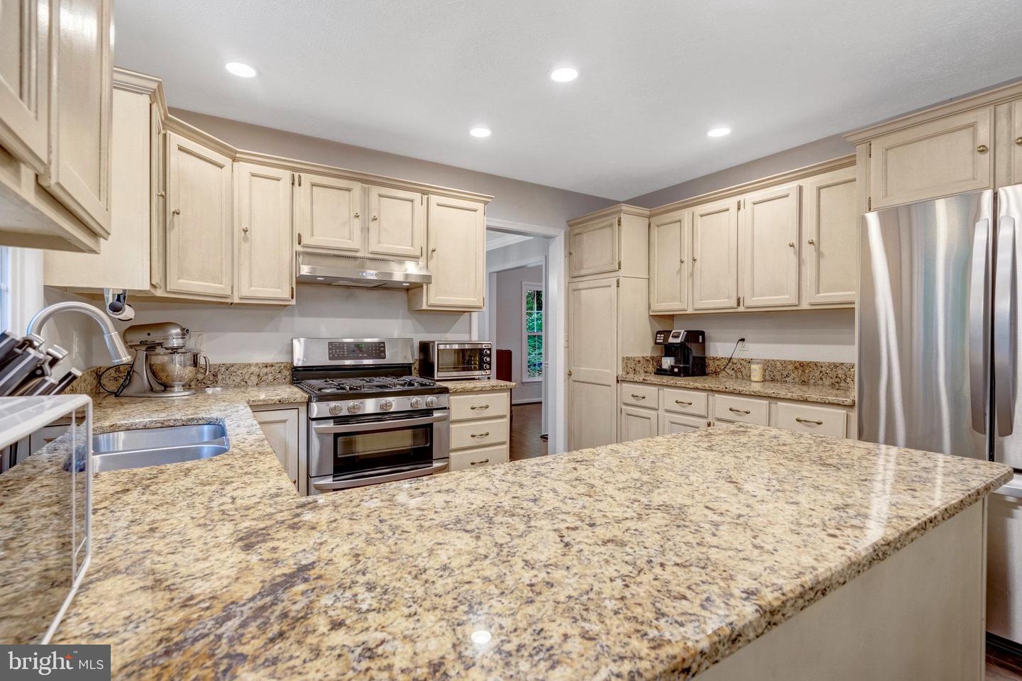 7410 TERRANOVA DR, WARRENTON, Virginia 20187, 4 Bedrooms Bedrooms, ,2 BathroomsBathrooms,Residential,For sale,7410 TERRANOVA DR,VAFQ2016420 MLS # VAFQ2016420