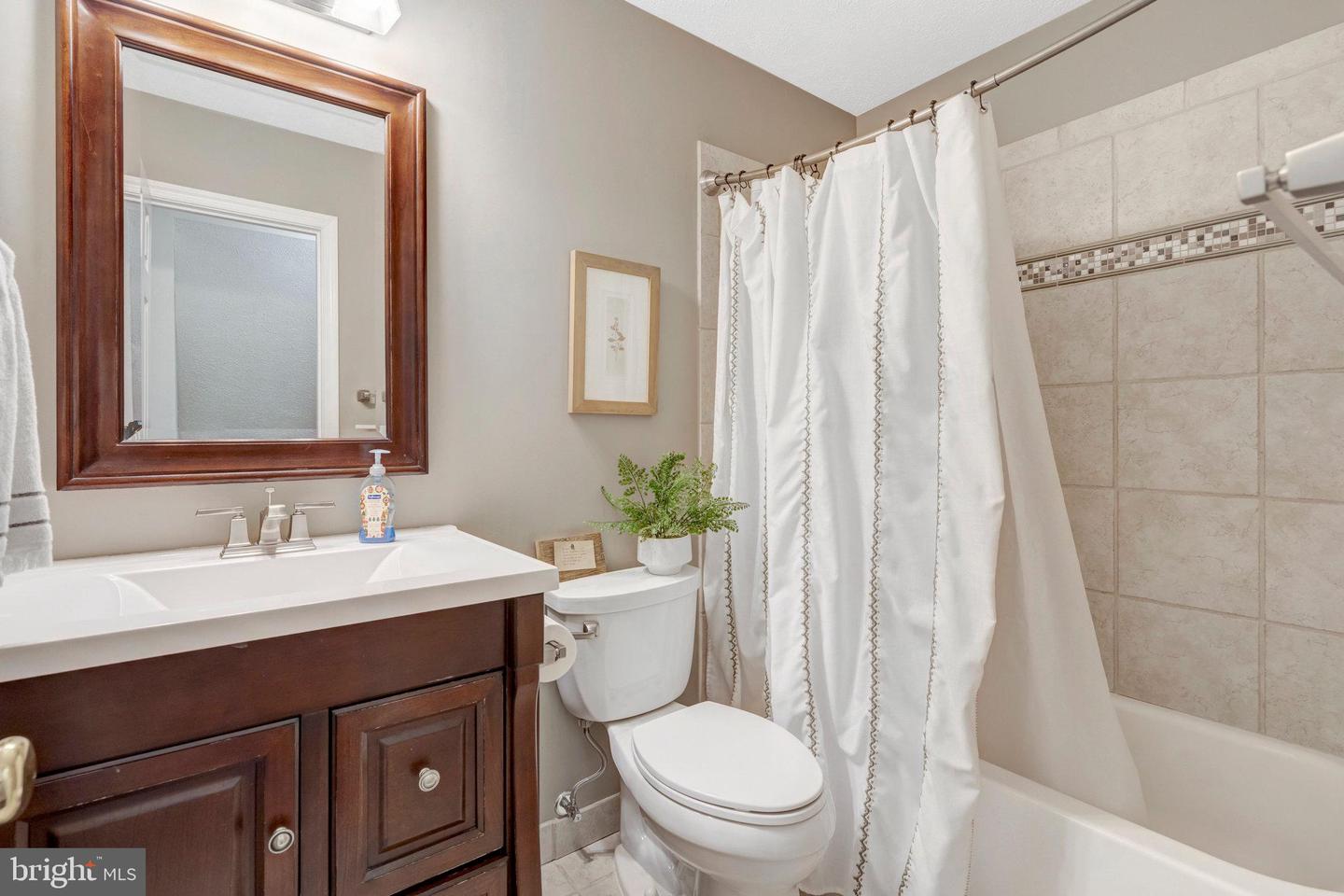 7410 TERRANOVA DR, WARRENTON, Virginia 20187, 4 Bedrooms Bedrooms, ,2 BathroomsBathrooms,Residential,For sale,7410 TERRANOVA DR,VAFQ2016420 MLS # VAFQ2016420