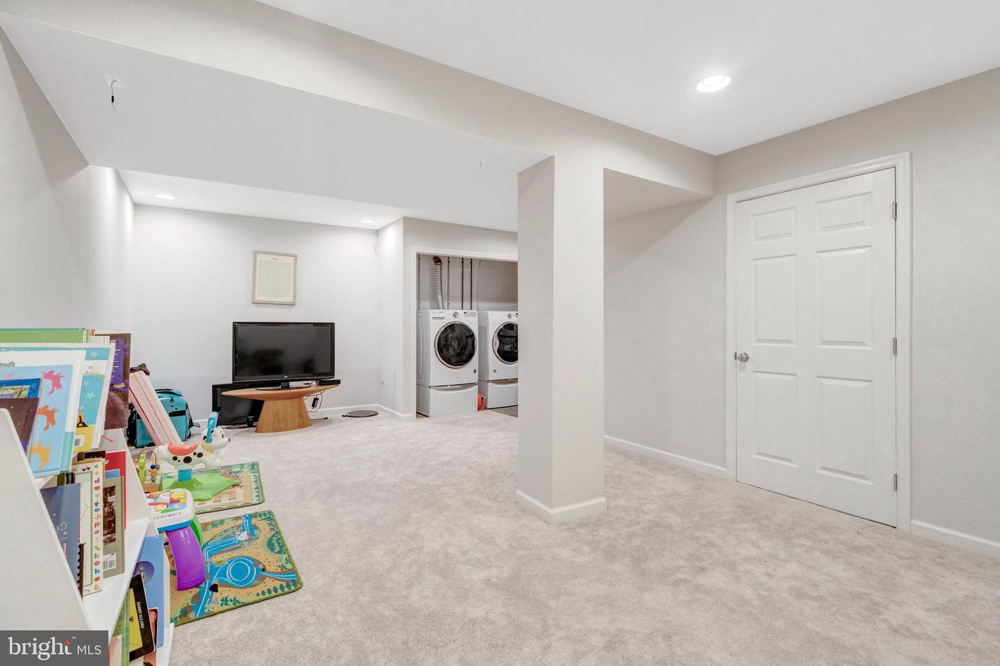 7410 TERRANOVA DR, WARRENTON, Virginia 20187, 4 Bedrooms Bedrooms, ,2 BathroomsBathrooms,Residential,For sale,7410 TERRANOVA DR,VAFQ2016420 MLS # VAFQ2016420