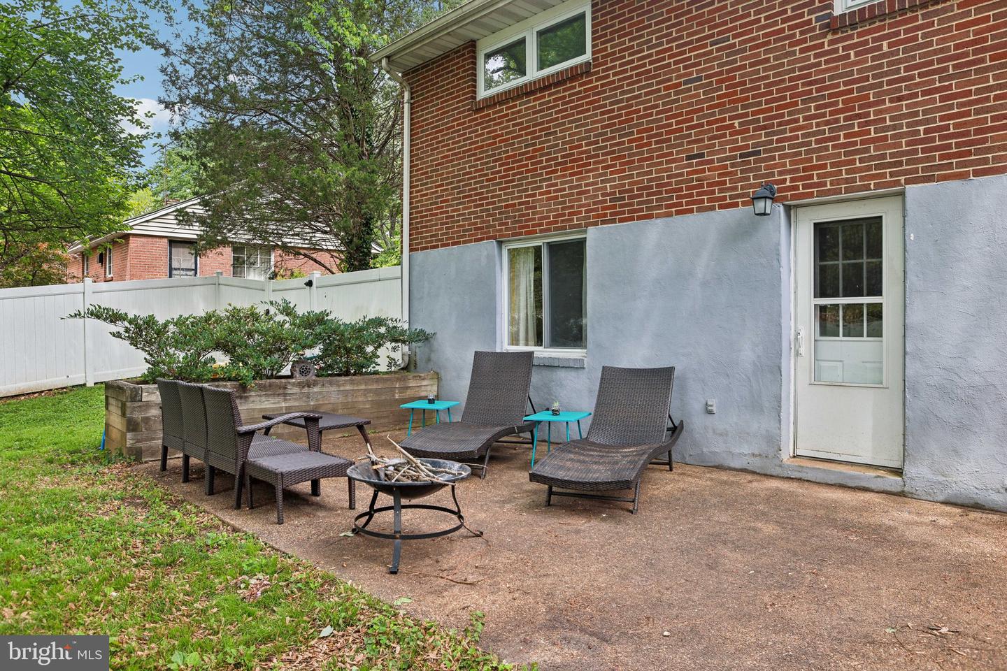 6126 HILLVIEW AVE, ALEXANDRIA, Virginia 22310, 4 Bedrooms Bedrooms, ,2 BathroomsBathrooms,Residential,For sale,6126 HILLVIEW AVE,VAFX2237630 MLS # VAFX2237630