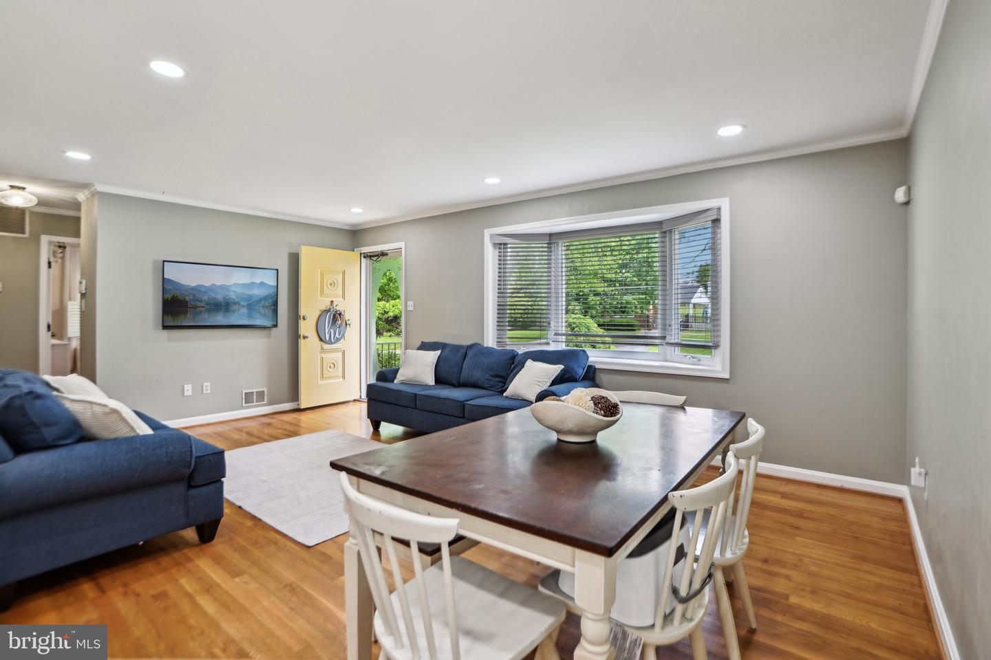 6126 HILLVIEW AVE, ALEXANDRIA, Virginia 22310, 4 Bedrooms Bedrooms, ,2 BathroomsBathrooms,Residential,For sale,6126 HILLVIEW AVE,VAFX2237630 MLS # VAFX2237630
