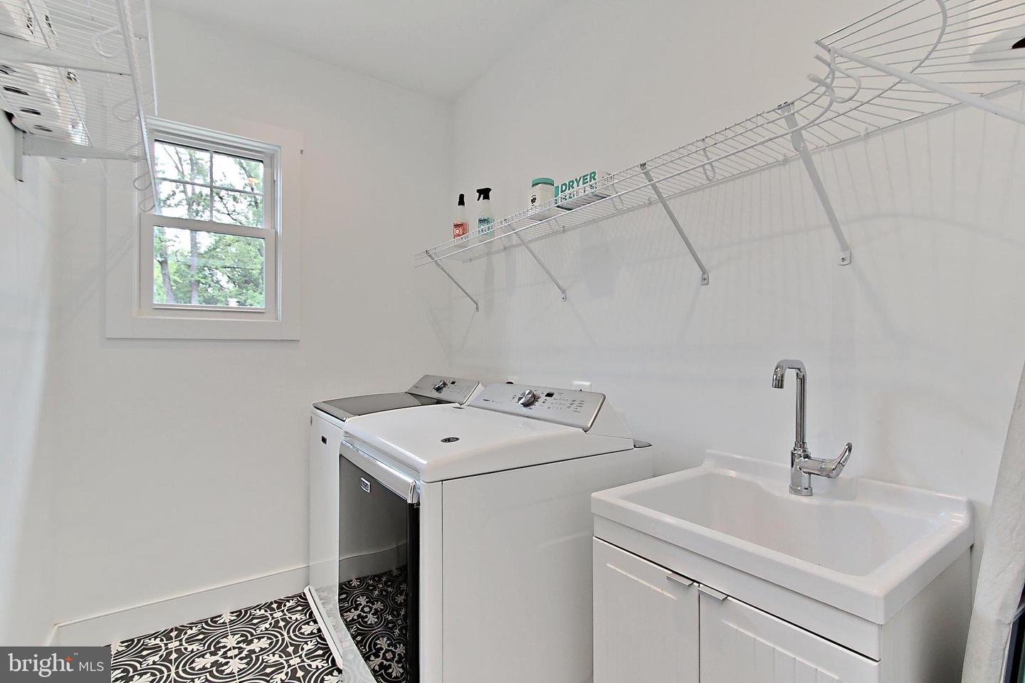 1304 TRACY PL, FALLS CHURCH, Virginia 22046, 5 Bedrooms Bedrooms, ,4 BathroomsBathrooms,Residential,For sale,1304 TRACY PL,VAFA2002948 MLS # VAFA2002948