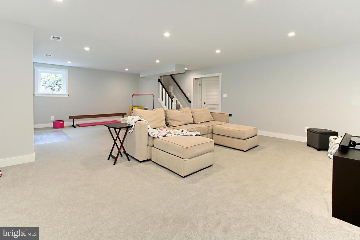 1304 TRACY PL, FALLS CHURCH, Virginia 22046, 5 Bedrooms Bedrooms, ,4 BathroomsBathrooms,Residential,For sale,1304 TRACY PL,VAFA2002948 MLS # VAFA2002948