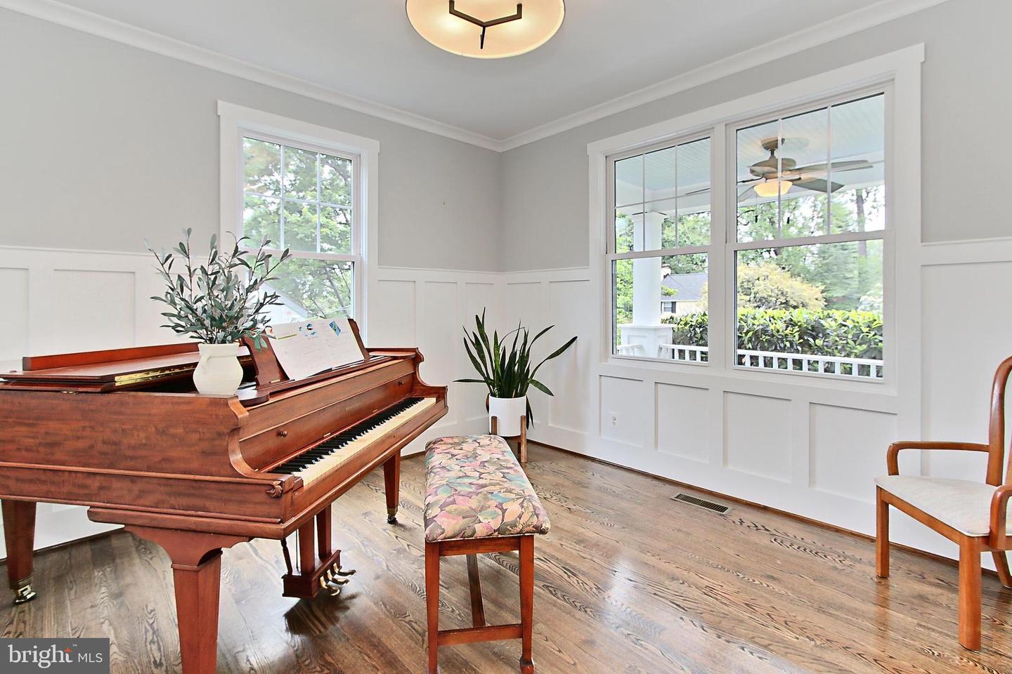 1304 TRACY PL, FALLS CHURCH, Virginia 22046, 5 Bedrooms Bedrooms, ,4 BathroomsBathrooms,Residential,For sale,1304 TRACY PL,VAFA2002948 MLS # VAFA2002948