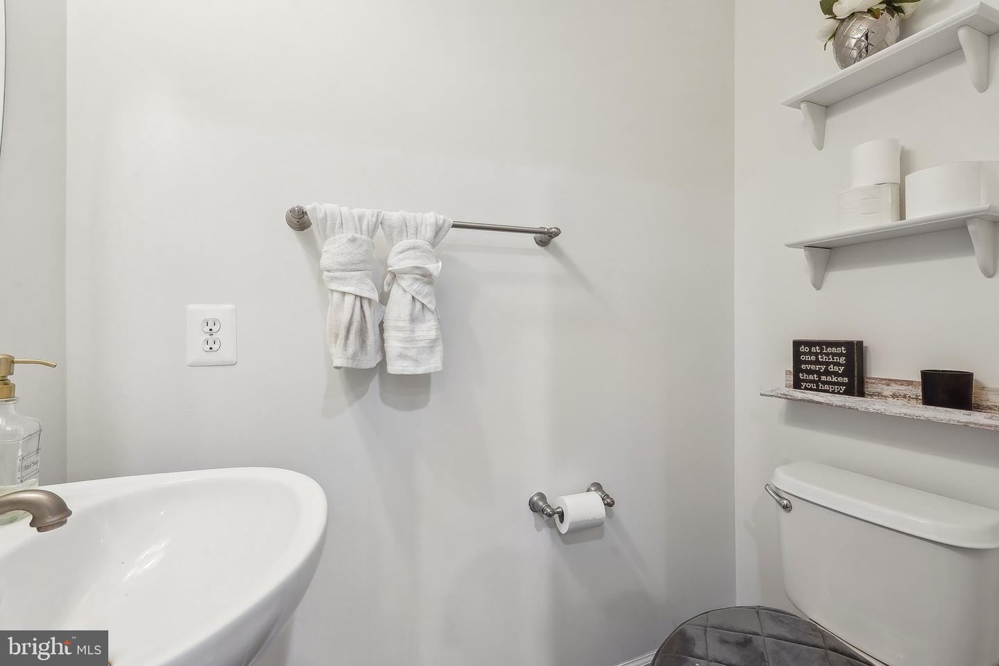 13660 VENTURI LN #216, HERNDON, Virginia 20171, 3 Bedrooms Bedrooms, ,2 BathroomsBathrooms,Residential,For sale,13660 VENTURI LN #216,VAFX2237716 MLS # VAFX2237716