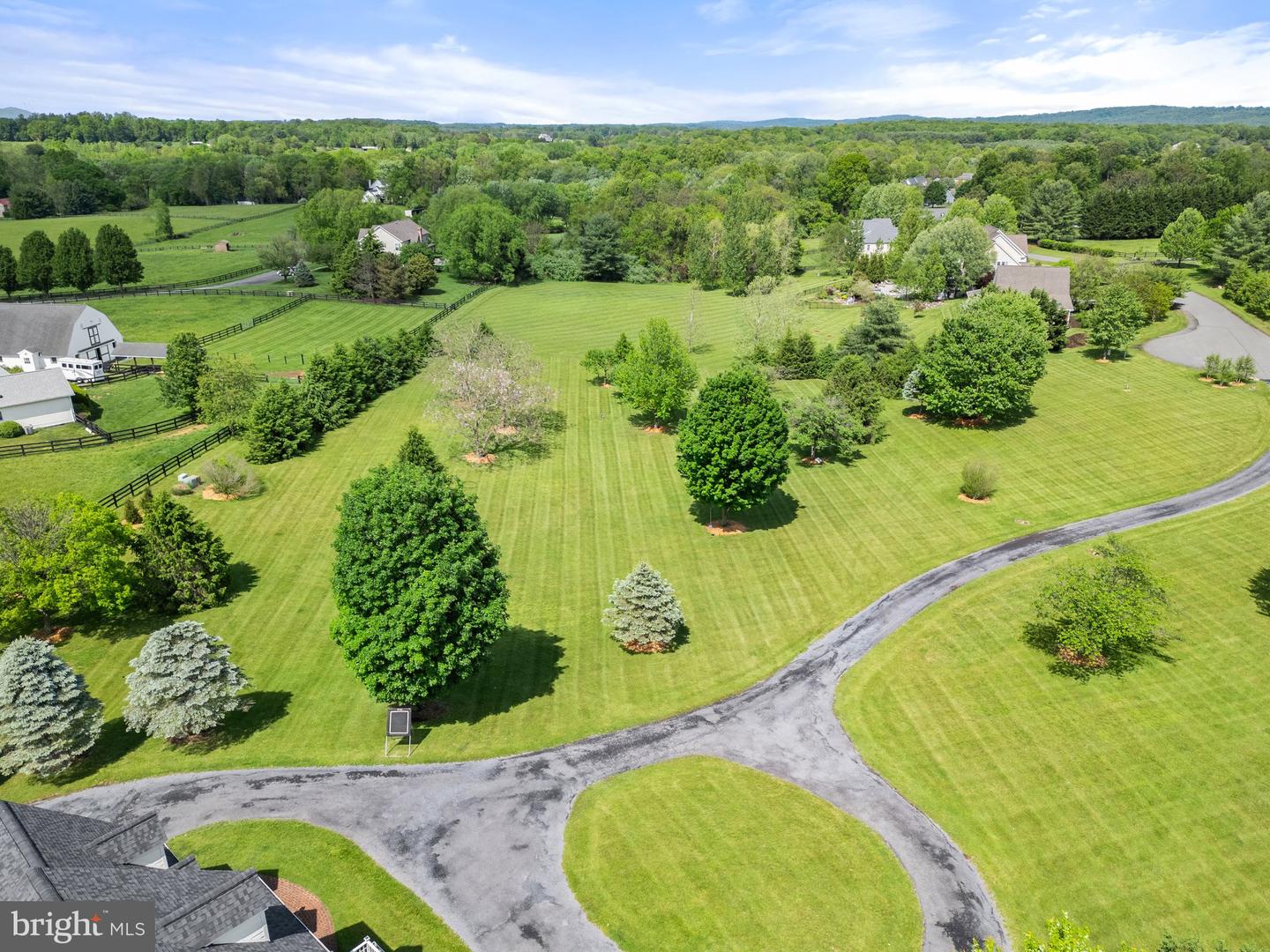 37000 CARDIGAN PL, PURCELLVILLE, Virginia 20132, 4 Bedrooms Bedrooms, ,4 BathroomsBathrooms,Residential,For sale,37000 CARDIGAN PL,VALO2095212 MLS # VALO2095212
