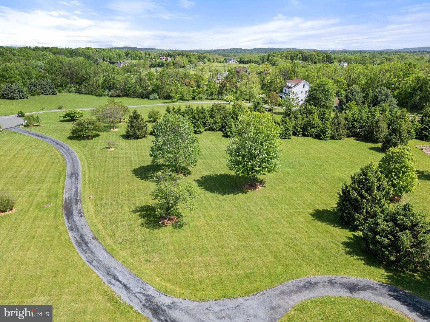 37000 CARDIGAN PL, PURCELLVILLE, Virginia 20132, 4 Bedrooms Bedrooms, ,4 BathroomsBathrooms,Residential,For sale,37000 CARDIGAN PL,VALO2095212 MLS # VALO2095212
