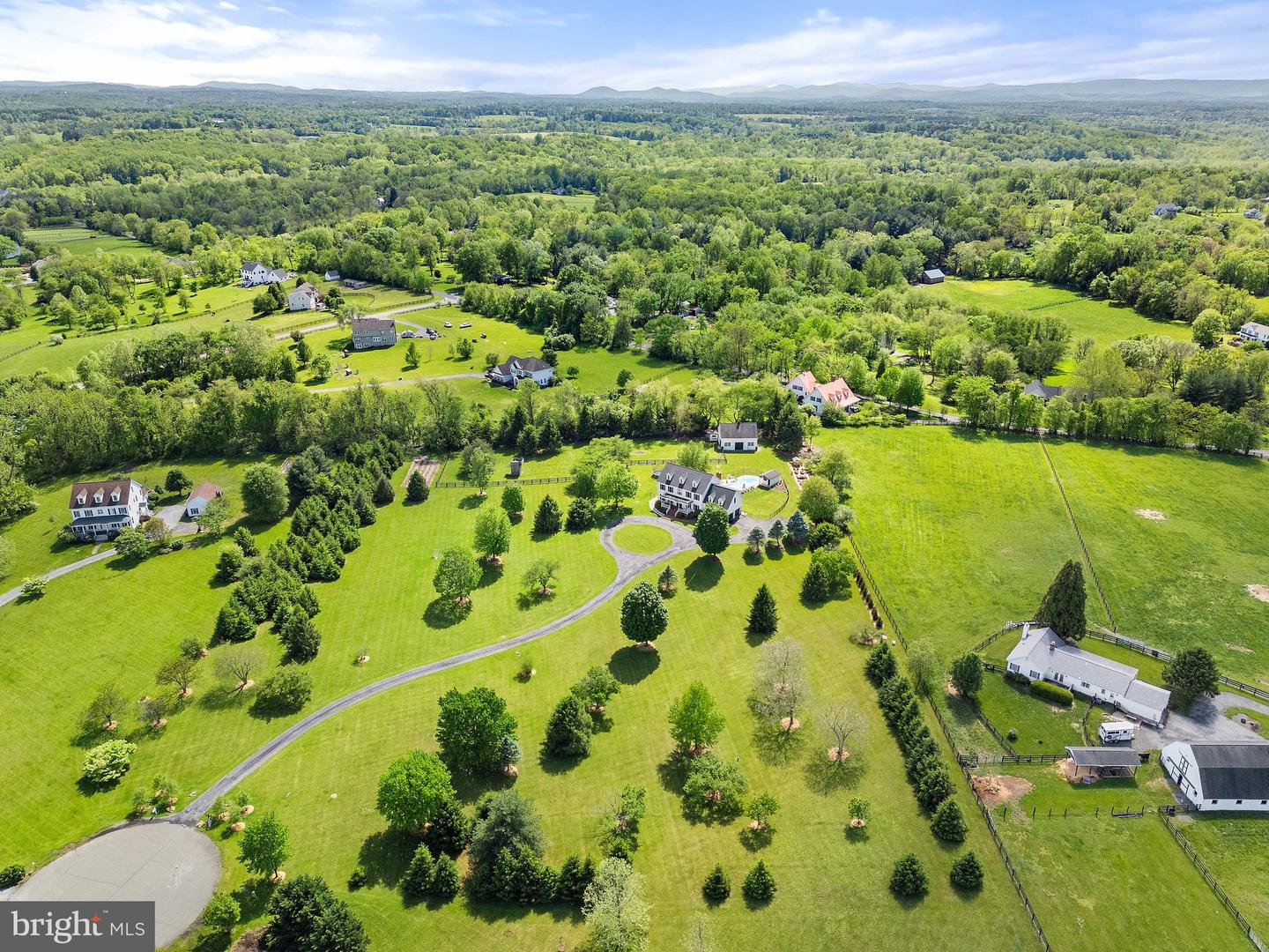 37000 CARDIGAN PL, PURCELLVILLE, Virginia 20132, 4 Bedrooms Bedrooms, ,4 BathroomsBathrooms,Residential,For sale,37000 CARDIGAN PL,VALO2095212 MLS # VALO2095212