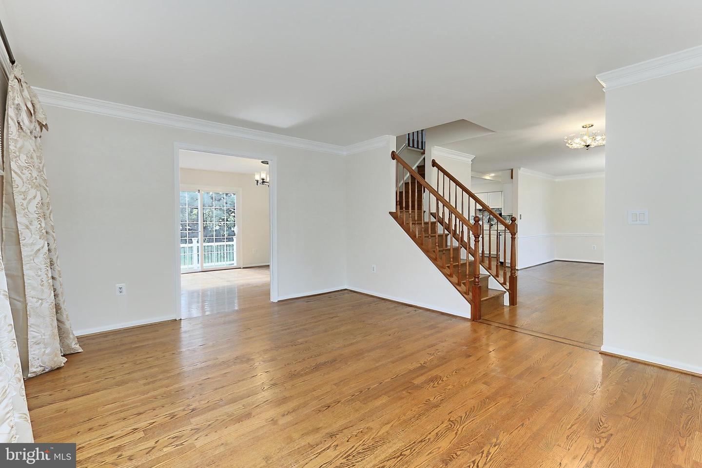 13407 BROOKFIELD DR, CHANTILLY, Virginia 20151, 4 Bedrooms Bedrooms, ,2 BathroomsBathrooms,Residential,For sale,13407 BROOKFIELD DR,VAFX2237734 MLS # VAFX2237734