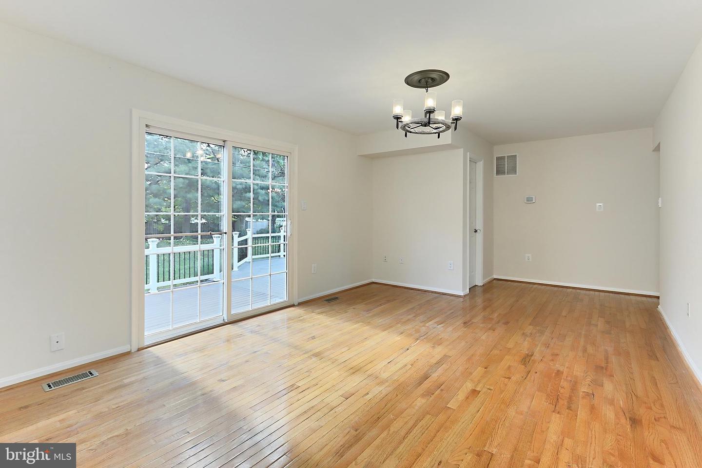 13407 BROOKFIELD DR, CHANTILLY, Virginia 20151, 4 Bedrooms Bedrooms, ,2 BathroomsBathrooms,Residential,For sale,13407 BROOKFIELD DR,VAFX2237734 MLS # VAFX2237734