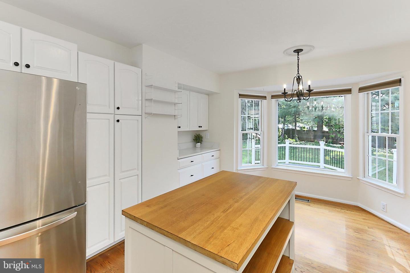 13407 BROOKFIELD DR, CHANTILLY, Virginia 20151, 4 Bedrooms Bedrooms, ,2 BathroomsBathrooms,Residential,For sale,13407 BROOKFIELD DR,VAFX2237734 MLS # VAFX2237734