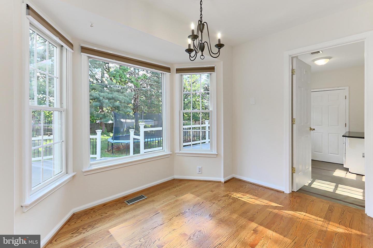 13407 BROOKFIELD DR, CHANTILLY, Virginia 20151, 4 Bedrooms Bedrooms, ,2 BathroomsBathrooms,Residential,For sale,13407 BROOKFIELD DR,VAFX2237734 MLS # VAFX2237734