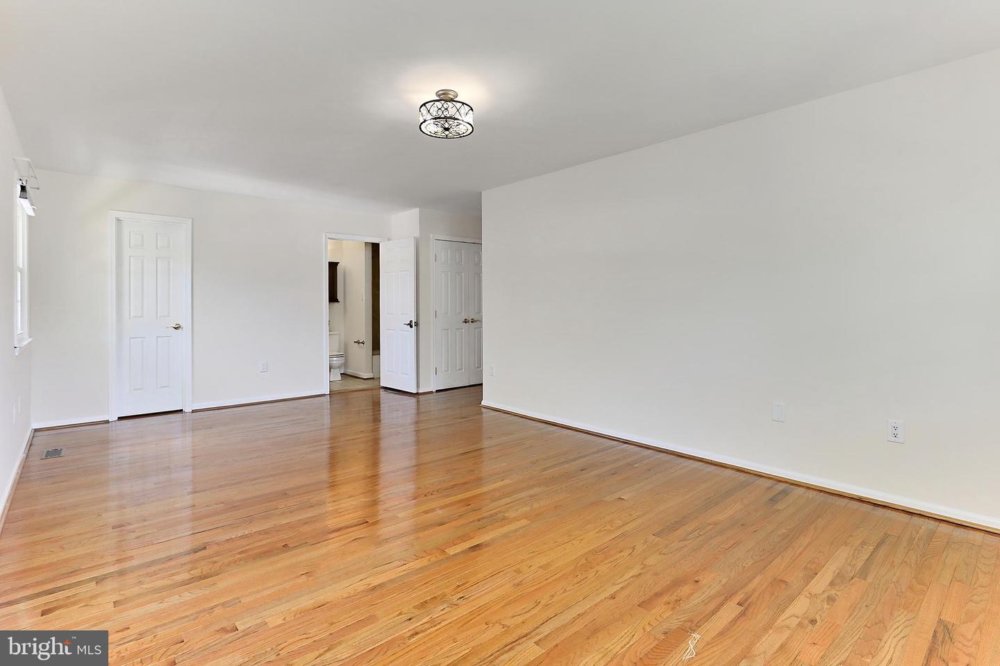 13407 BROOKFIELD DR, CHANTILLY, Virginia 20151, 4 Bedrooms Bedrooms, ,2 BathroomsBathrooms,Residential,For sale,13407 BROOKFIELD DR,VAFX2237734 MLS # VAFX2237734