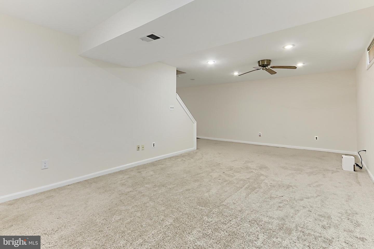 13407 BROOKFIELD DR, CHANTILLY, Virginia 20151, 4 Bedrooms Bedrooms, ,2 BathroomsBathrooms,Residential,For sale,13407 BROOKFIELD DR,VAFX2237734 MLS # VAFX2237734