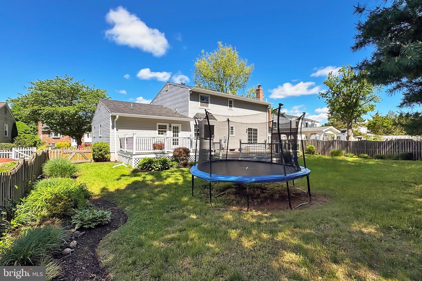 13407 BROOKFIELD DR, CHANTILLY, Virginia 20151, 4 Bedrooms Bedrooms, ,2 BathroomsBathrooms,Residential,For sale,13407 BROOKFIELD DR,VAFX2237734 MLS # VAFX2237734