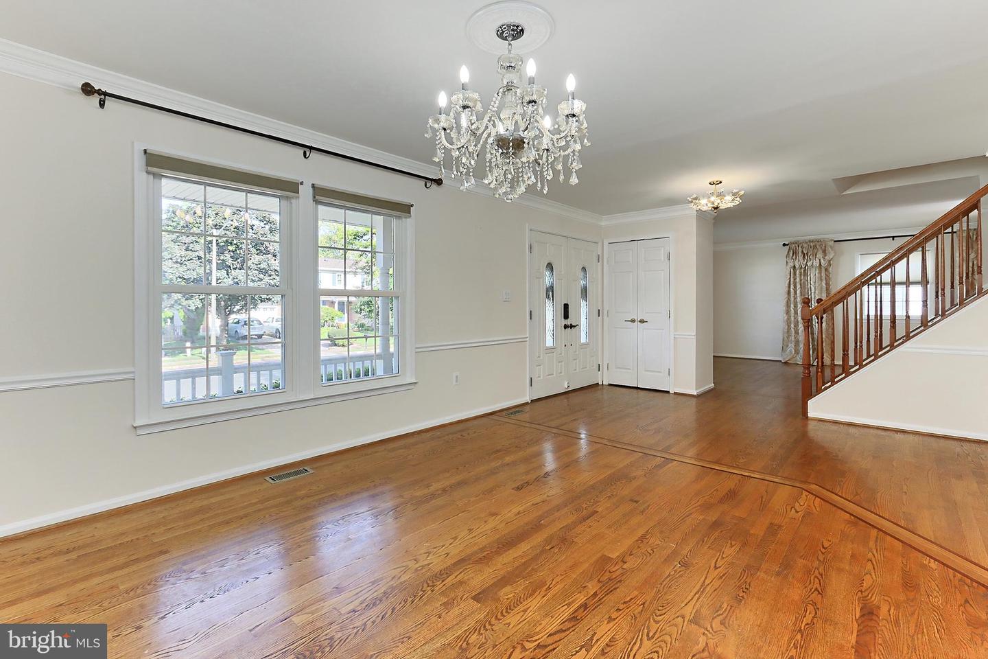13407 BROOKFIELD DR, CHANTILLY, Virginia 20151, 4 Bedrooms Bedrooms, ,2 BathroomsBathrooms,Residential,For sale,13407 BROOKFIELD DR,VAFX2237734 MLS # VAFX2237734