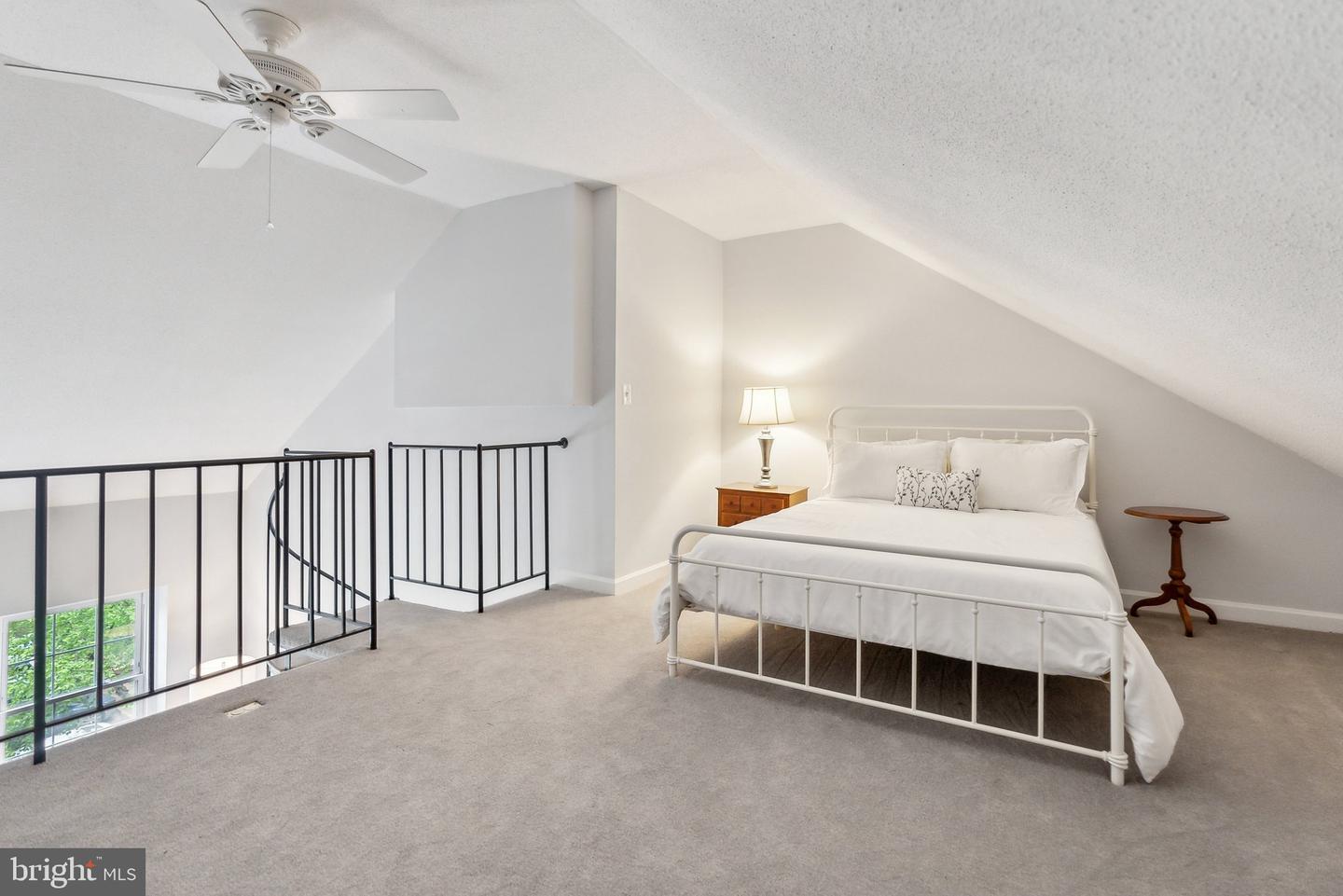 3031 S COLUMBUS ST #C2, ARLINGTON, Virginia 22206, 2 Bedrooms Bedrooms, ,1 BathroomBathrooms,Residential,For sale,3031 S COLUMBUS ST #C2,VAAR2056820 MLS # VAAR2056820