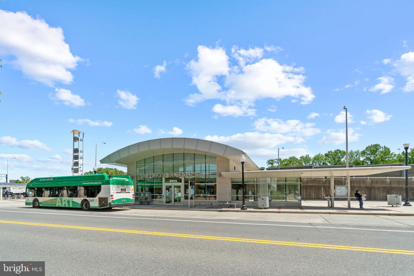 3031 S COLUMBUS ST #C2, ARLINGTON, Virginia 22206, 2 Bedrooms Bedrooms, ,1 BathroomBathrooms,Residential,For sale,3031 S COLUMBUS ST #C2,VAAR2056820 MLS # VAAR2056820