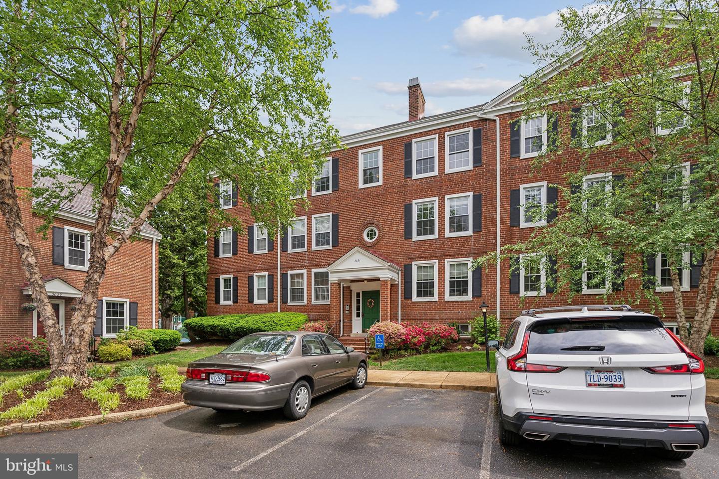 3031 S COLUMBUS ST #C2, ARLINGTON, Virginia 22206, 2 Bedrooms Bedrooms, ,1 BathroomBathrooms,Residential,For sale,3031 S COLUMBUS ST #C2,VAAR2056820 MLS # VAAR2056820